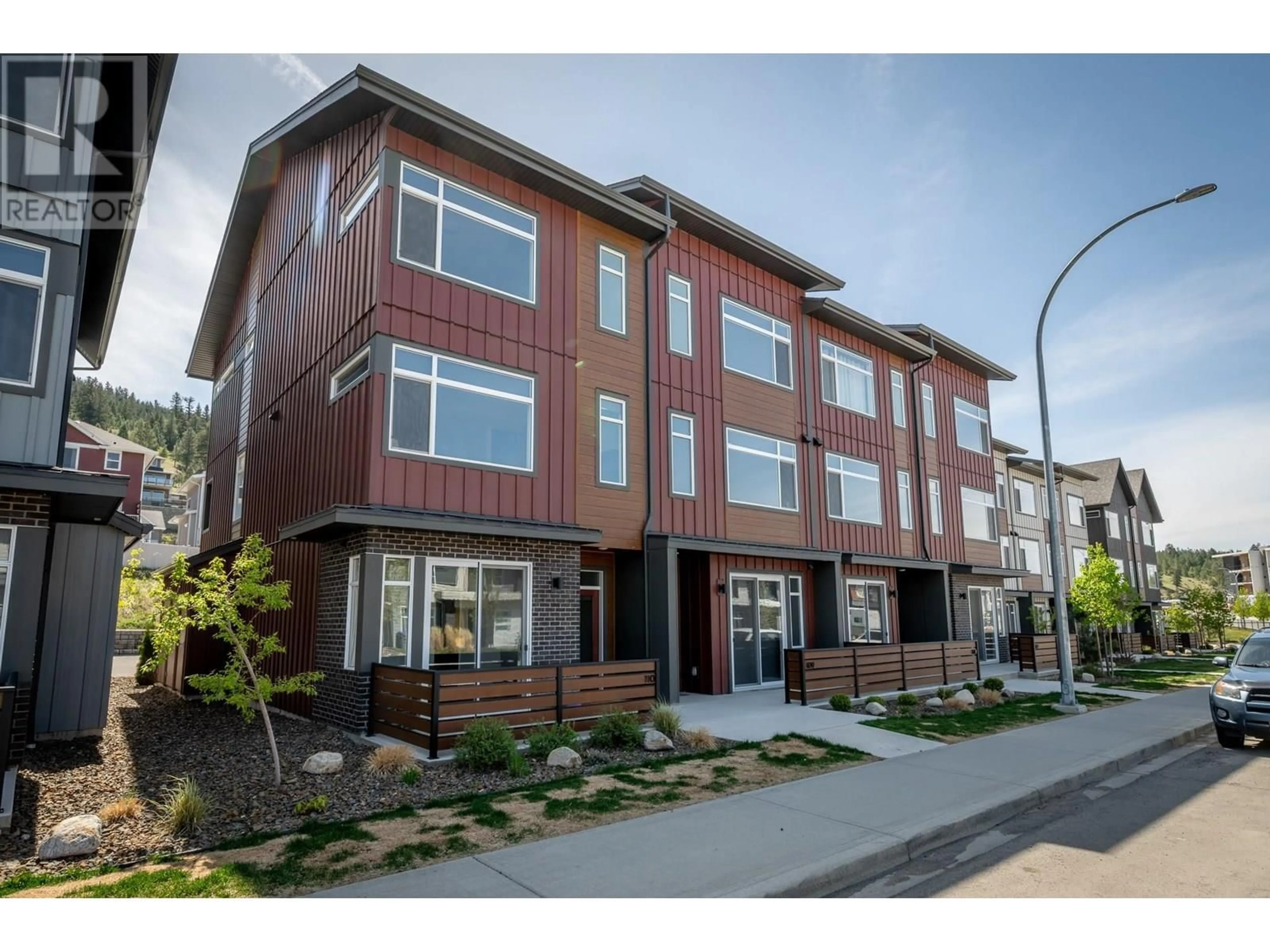 Home with brick exterior material, street for 110 - 1901 QU'APPELLE BOULEVARD, Kamloops British Columbia V2E0C9
