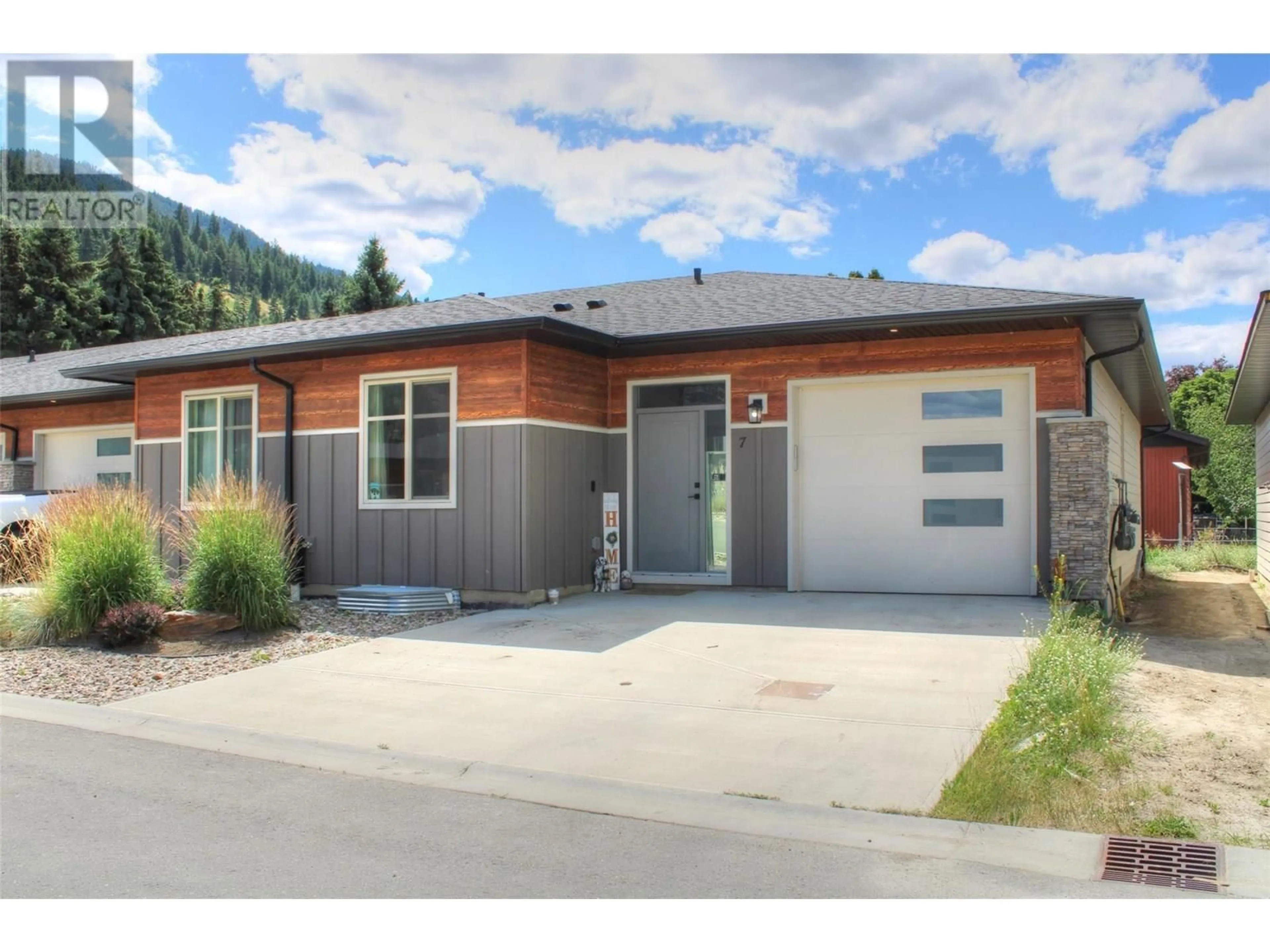 Home with brick exterior material, street for 7 - 220 SHEPHERD ROAD, Chase British Columbia V0E1M0