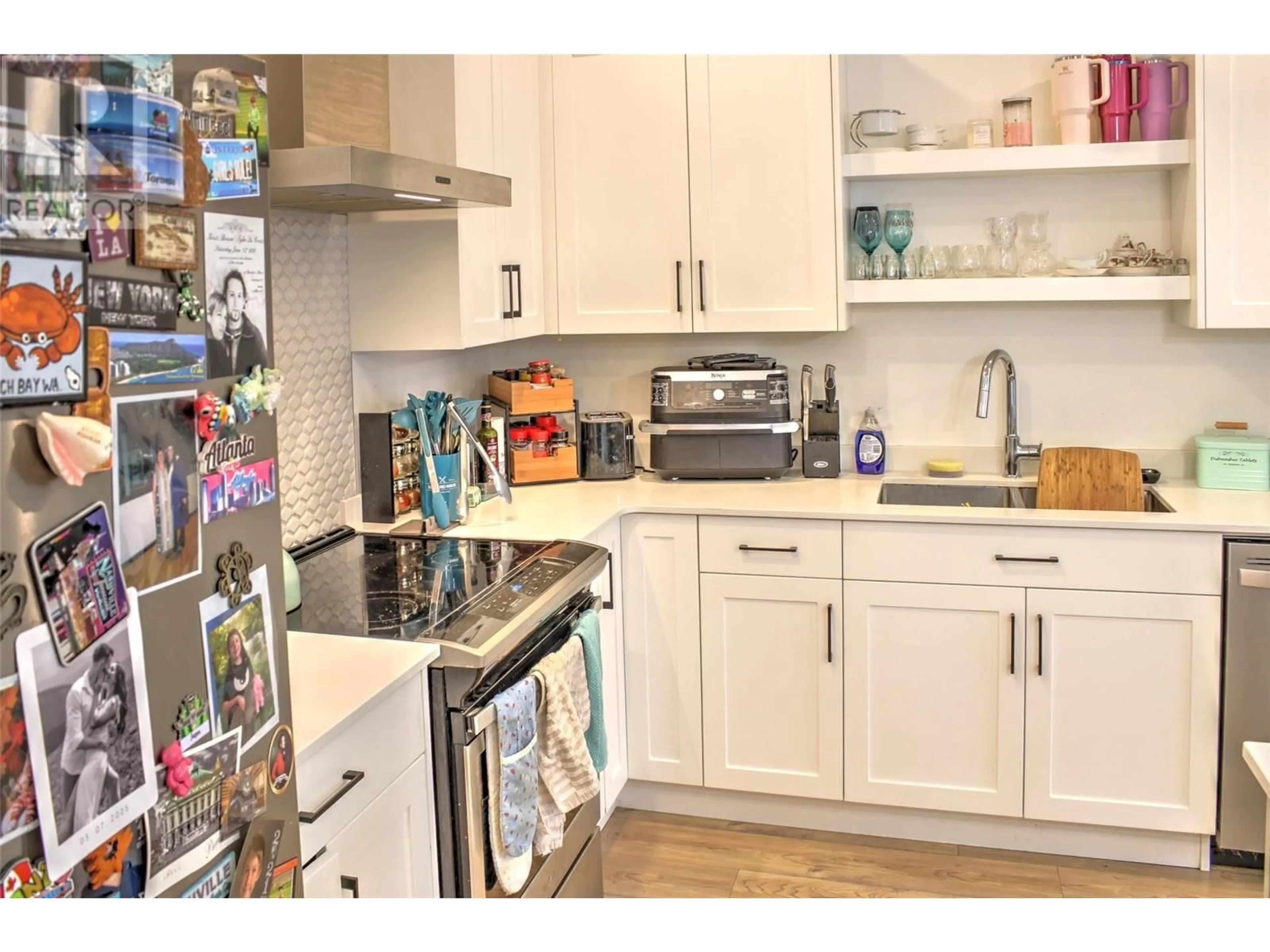 Open concept kitchen, wood/laminate floor for 7 - 220 SHEPHERD ROAD, Chase British Columbia V0E1M0