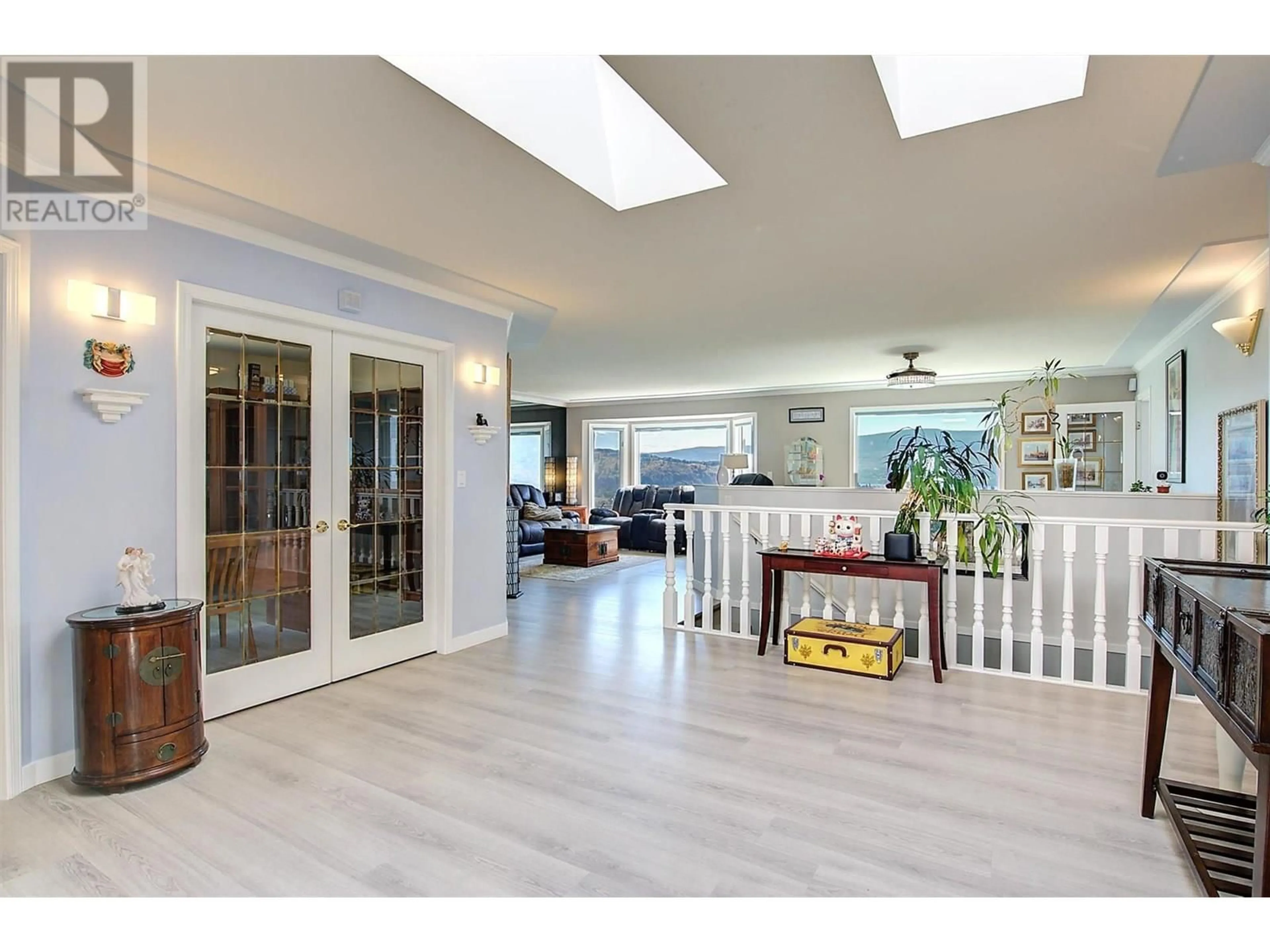 Indoor foyer for 3331 SUNDANCE DRIVE, West Kelowna British Columbia V4T1S5