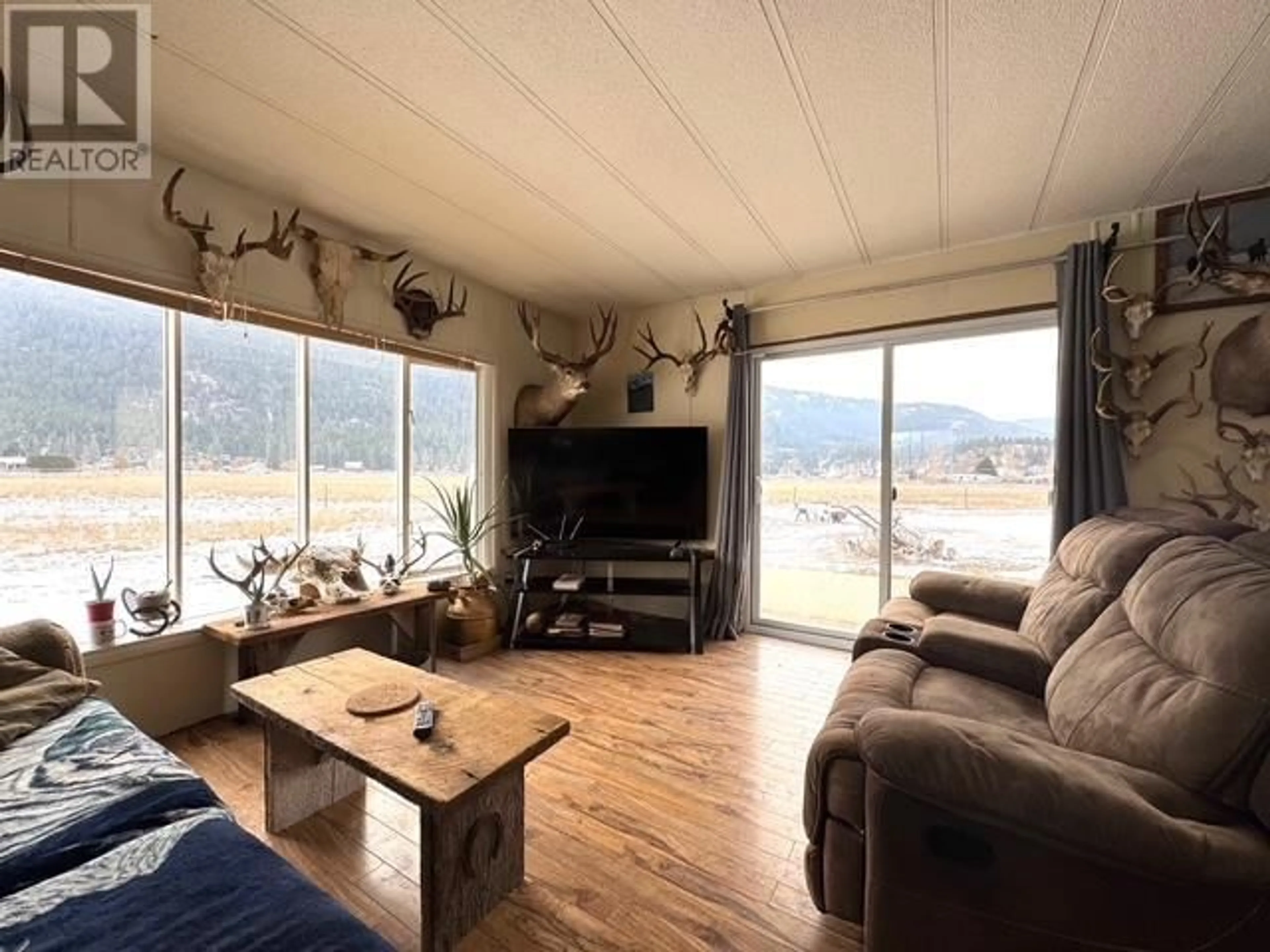 Living room with furniture, unknown for 1789 NICOLLS ROAD, Merritt British Columbia V1K1N7
