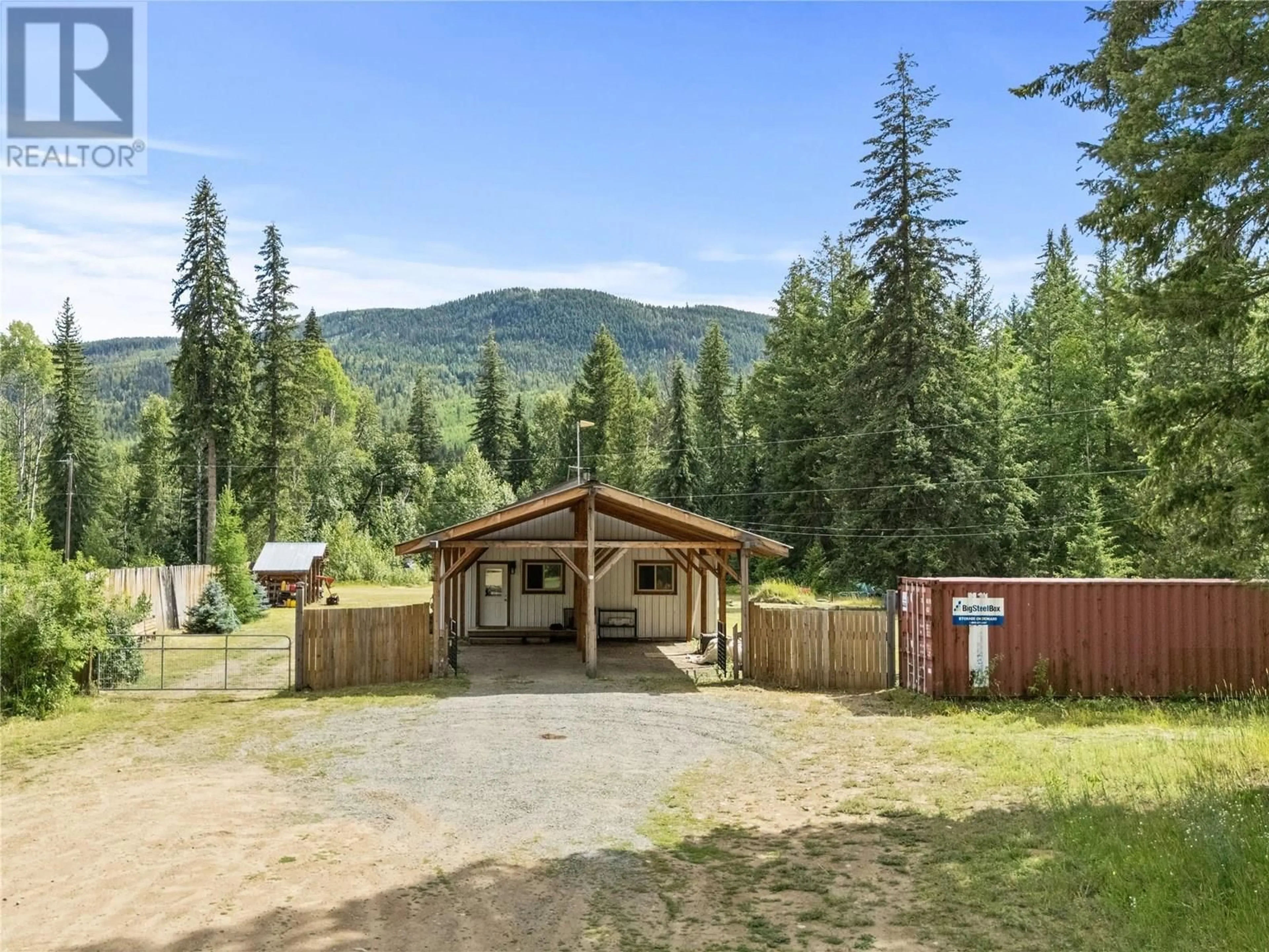 A pic from outside/outdoor area/front of a property/back of a property/a pic from drone, mountain view for 3272 BARRIERE LAKES ROAD, Barriere British Columbia V0E1E0