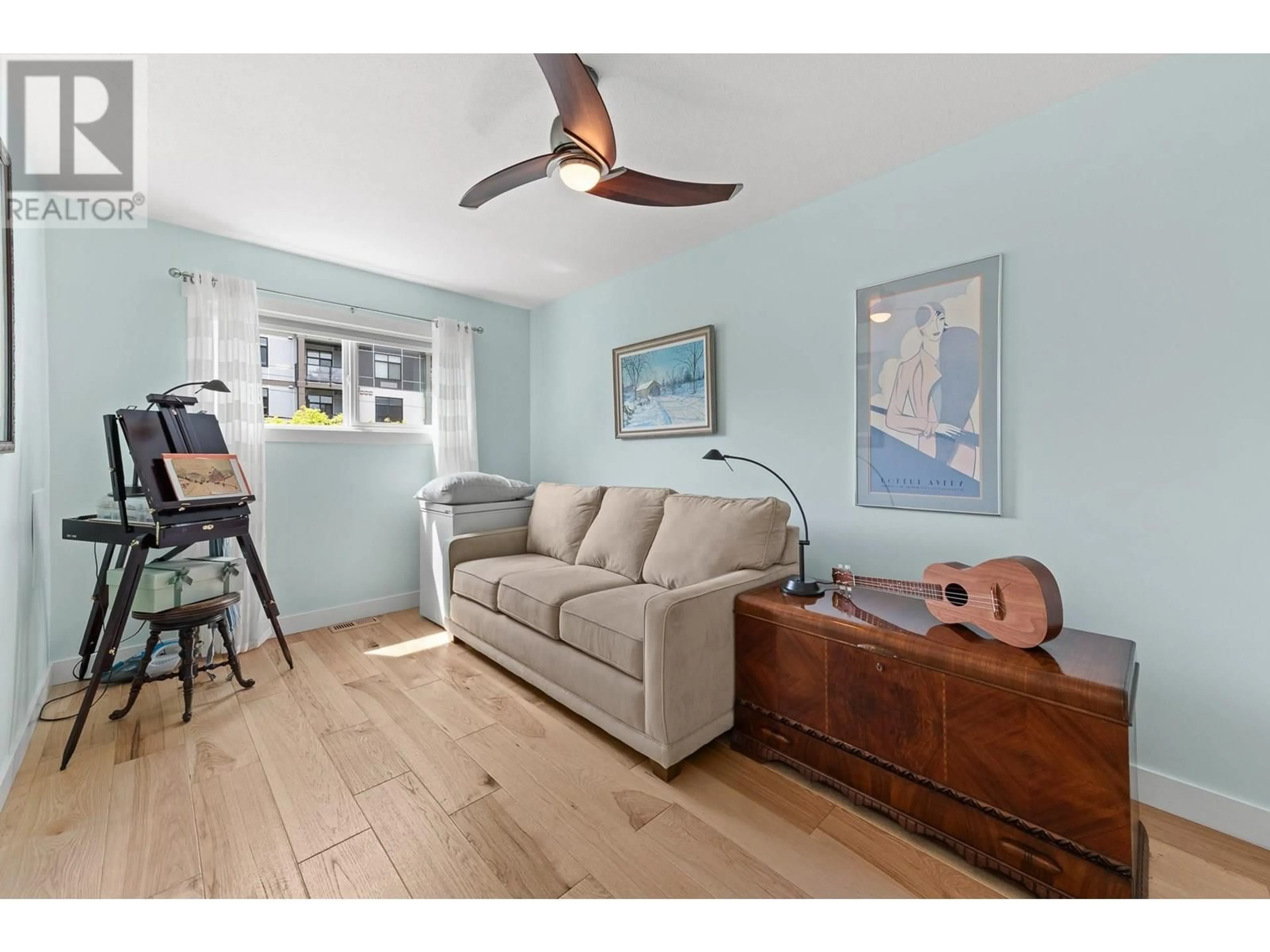 Living room with furniture, unknown for 721 FULLER AVENUE, Kelowna British Columbia V1Y6X2