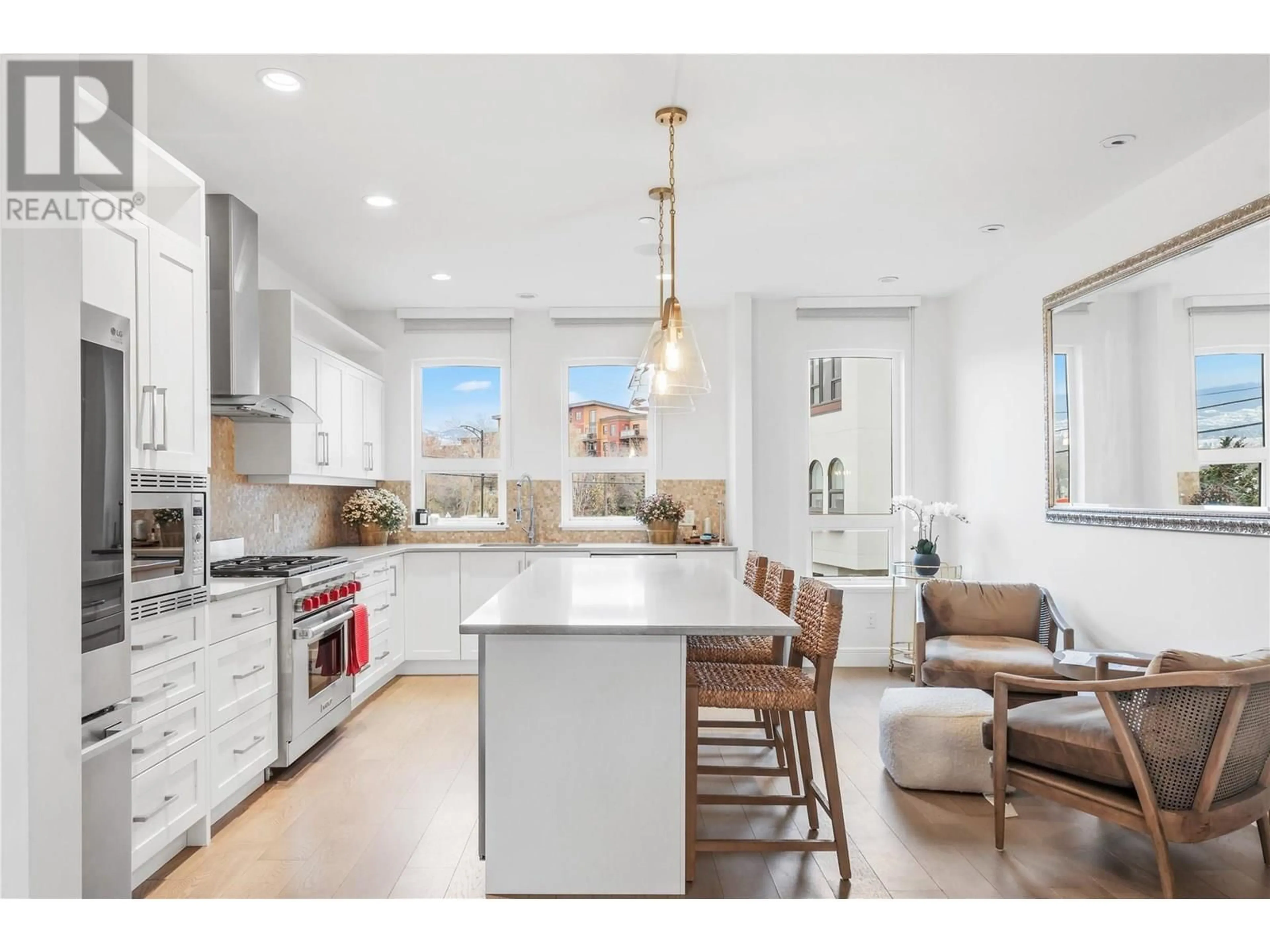 Open concept kitchen, ceramic/tile floor for 13 - 3756 LAKESHORE ROAD, Kelowna British Columbia V1W3L4