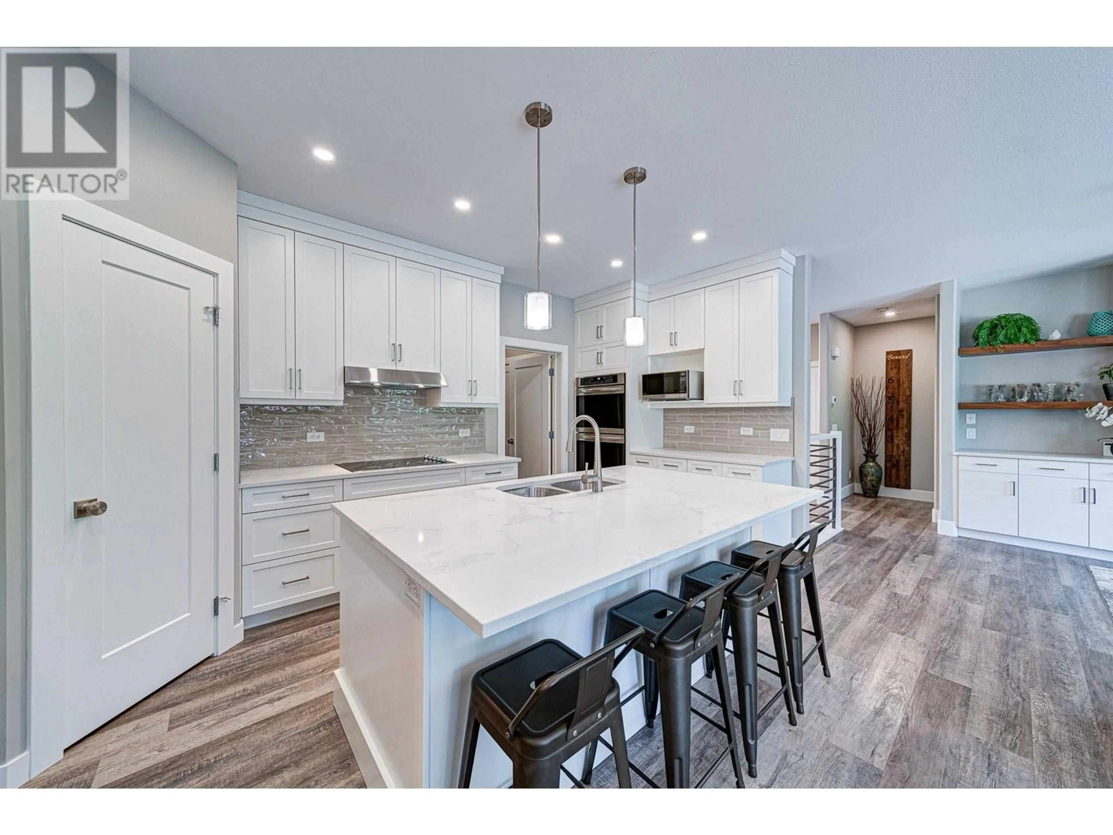 Open concept kitchen, unknown for 2041 GOLDEN EAGLE DRIVE, Sparwood British Columbia V0B2G2