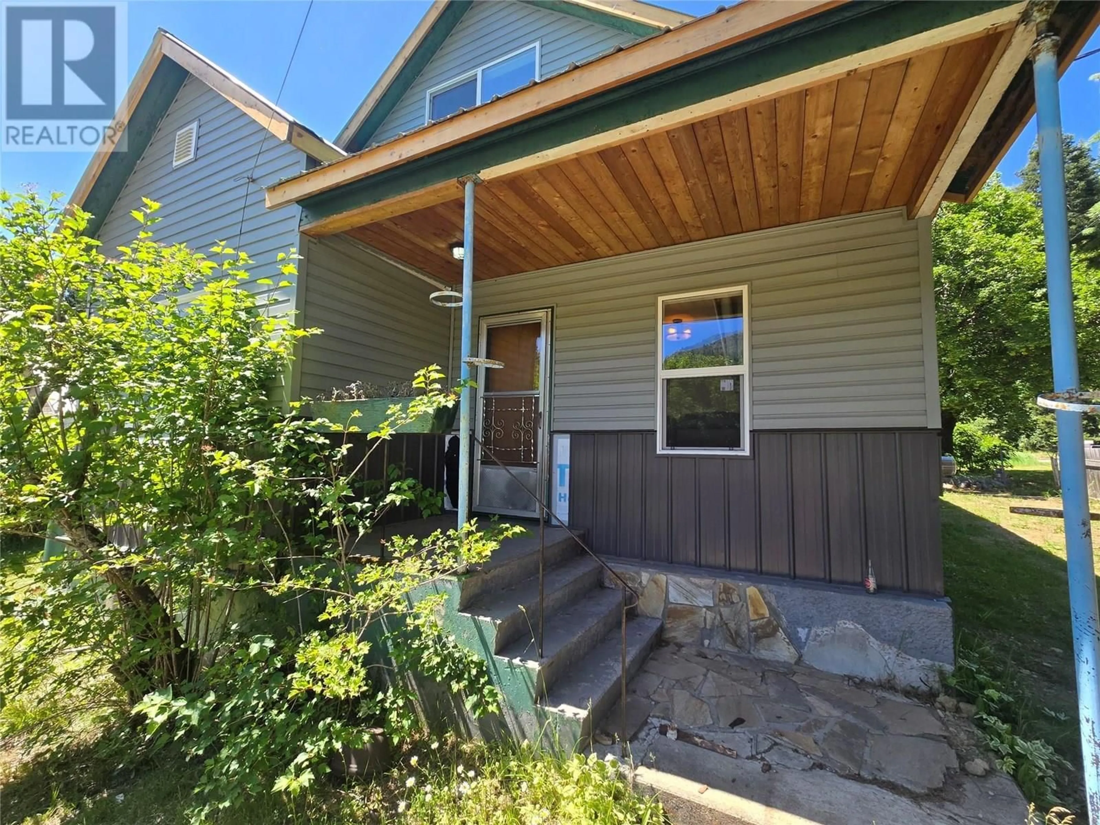 Unknown for 303 FIR STREET, Ymir British Columbia V0G2K0