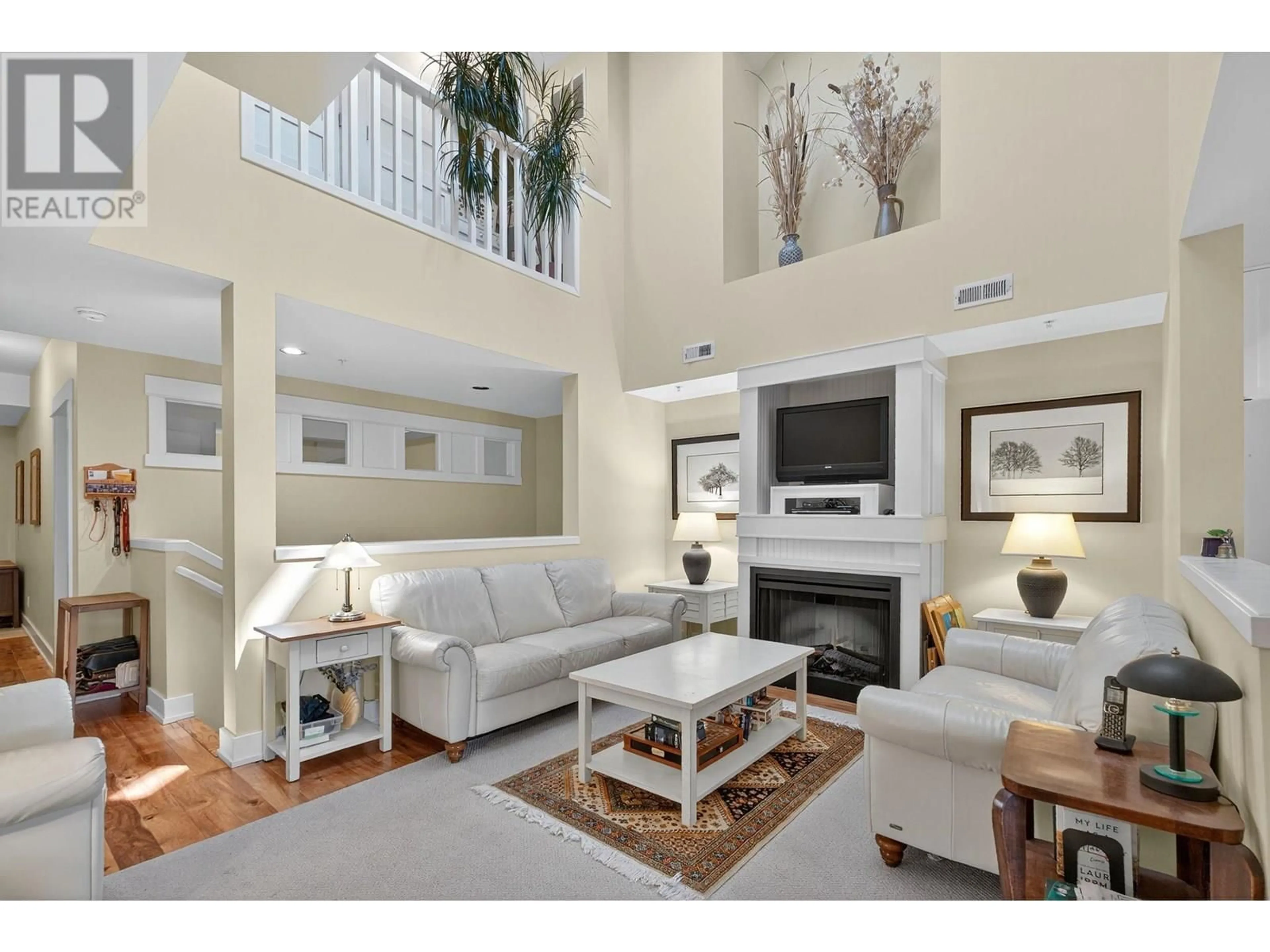 Living room with furniture, unknown for 524 - 3880 TRUSWELL ROAD, Kelowna British Columbia V1W5A2
