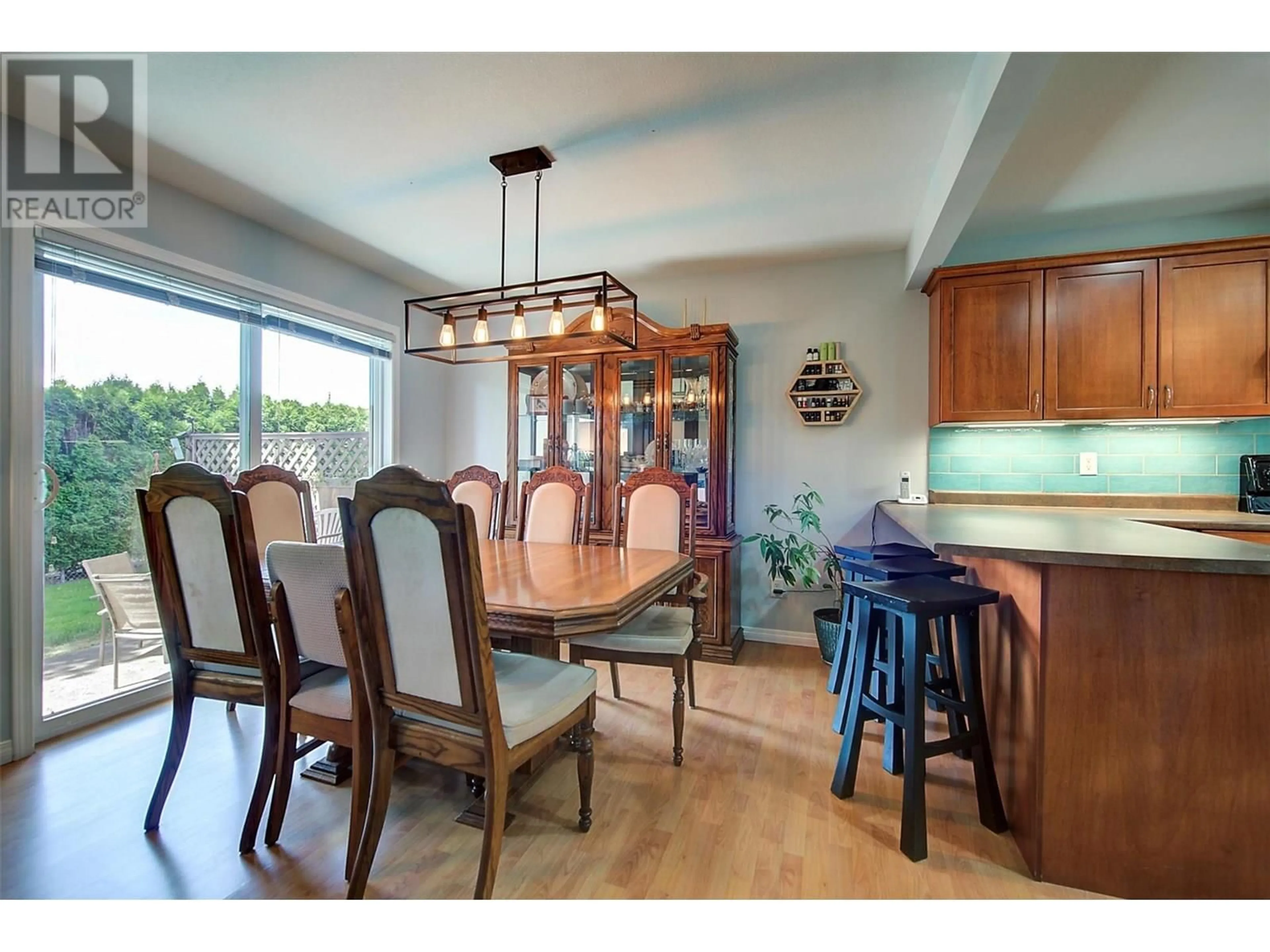 Dining room, ceramic/tile floor for 6 - 788 RUTLAND ROAD NORTH, Kelowna British Columbia V1X8B4