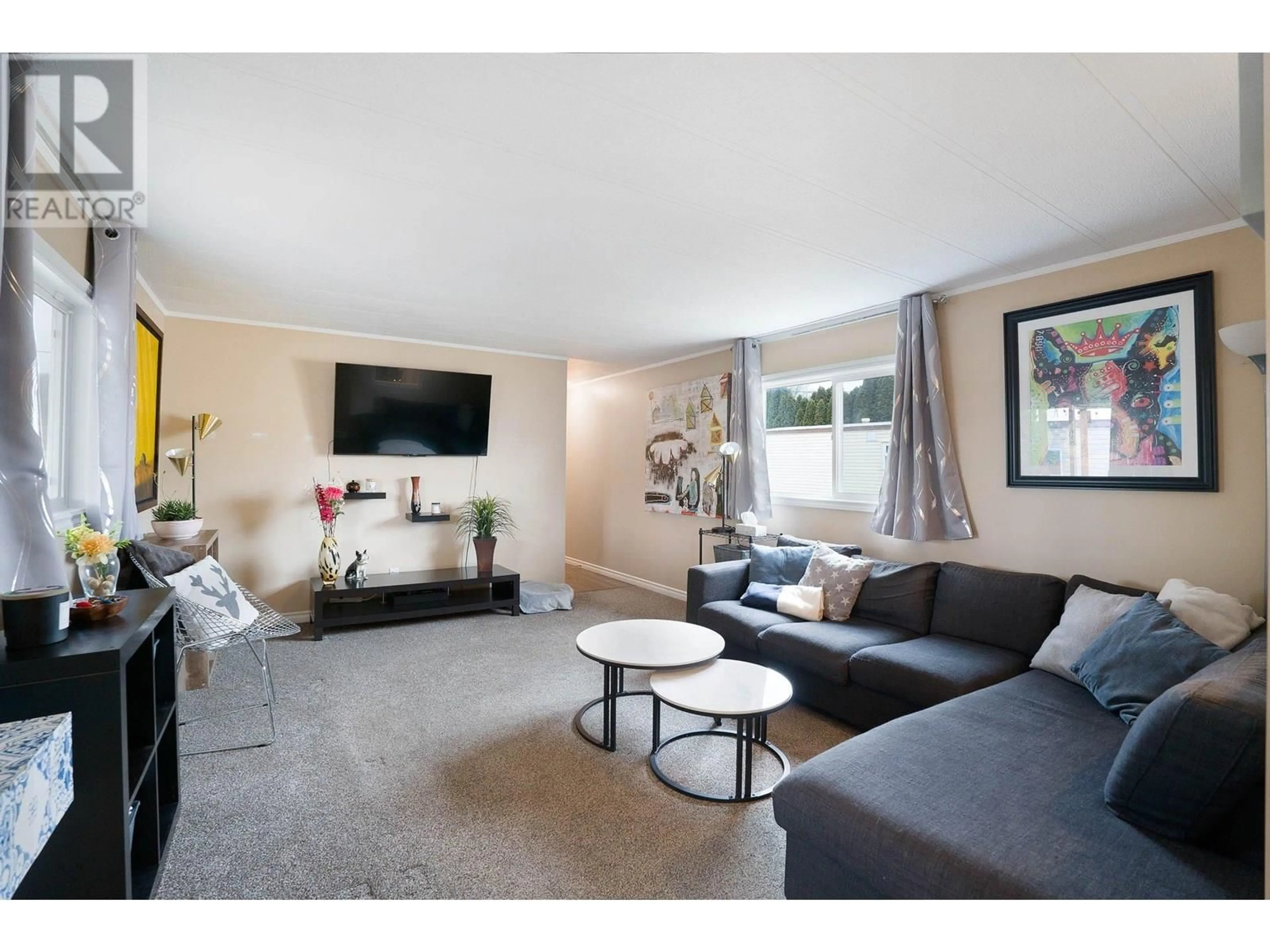 Living room with furniture, unknown for 37 - 720 COMMONWEALTH ROAD, Kelowna British Columbia V4V1R3