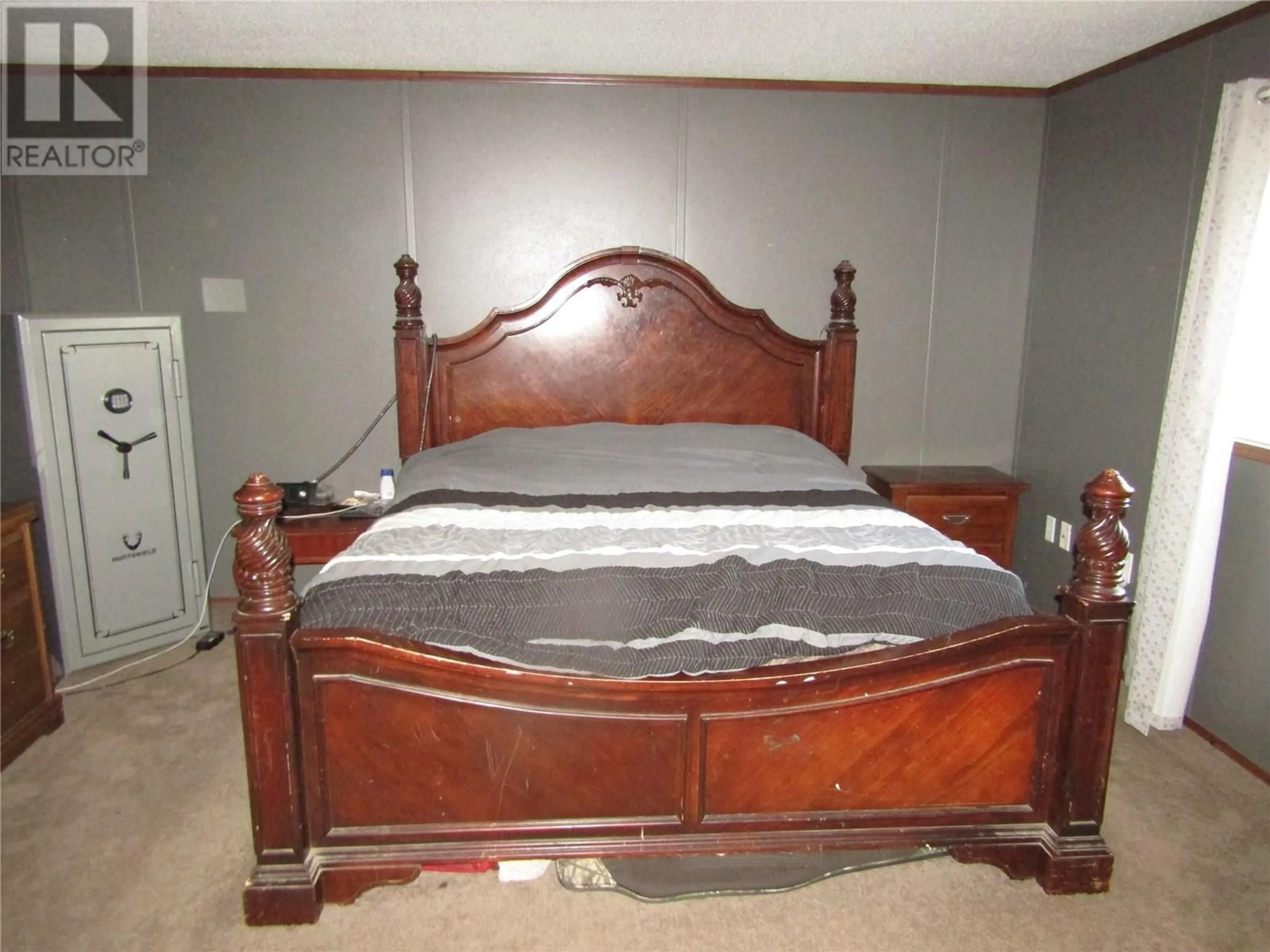 Bedroom with bed, unknown for 10899 SEABROOK ROAD, Grand Forks British Columbia V0H1H8