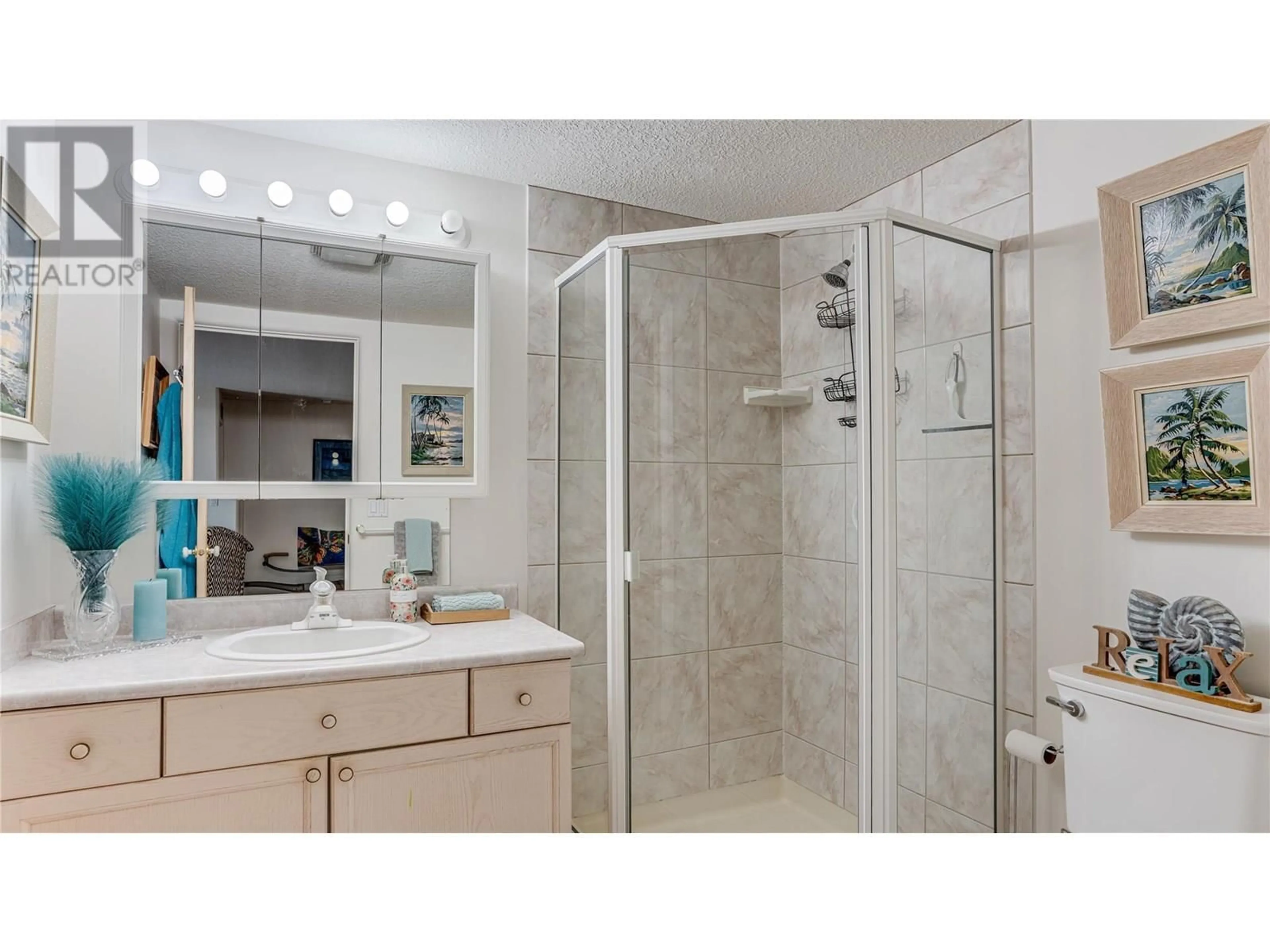 Standard bathroom, ceramic/tile floor for 110 - 3221 CENTENNIAL DRIVE, Vernon British Columbia V1T2T8