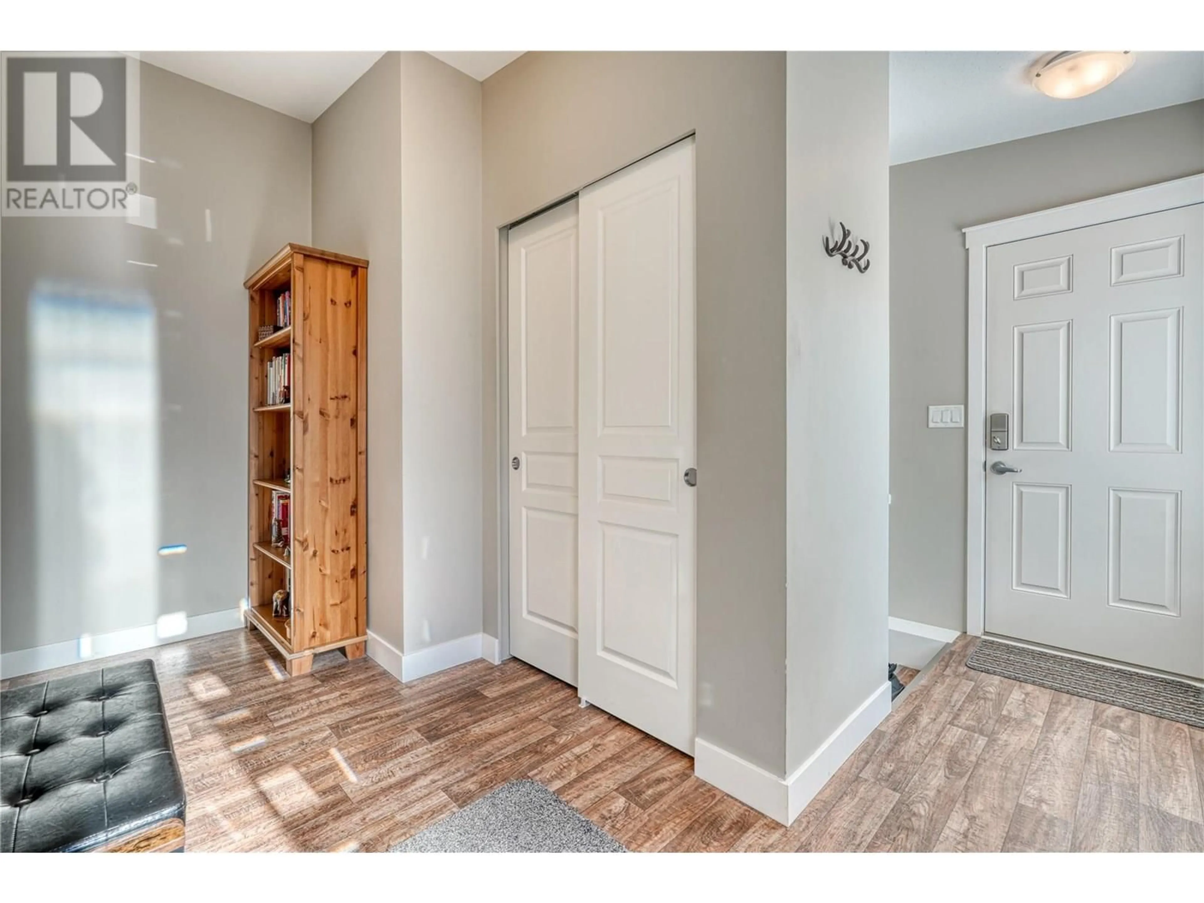 Indoor entryway for 189 RESOLUTE ROAD, Kaleden British Columbia V0H1N6
