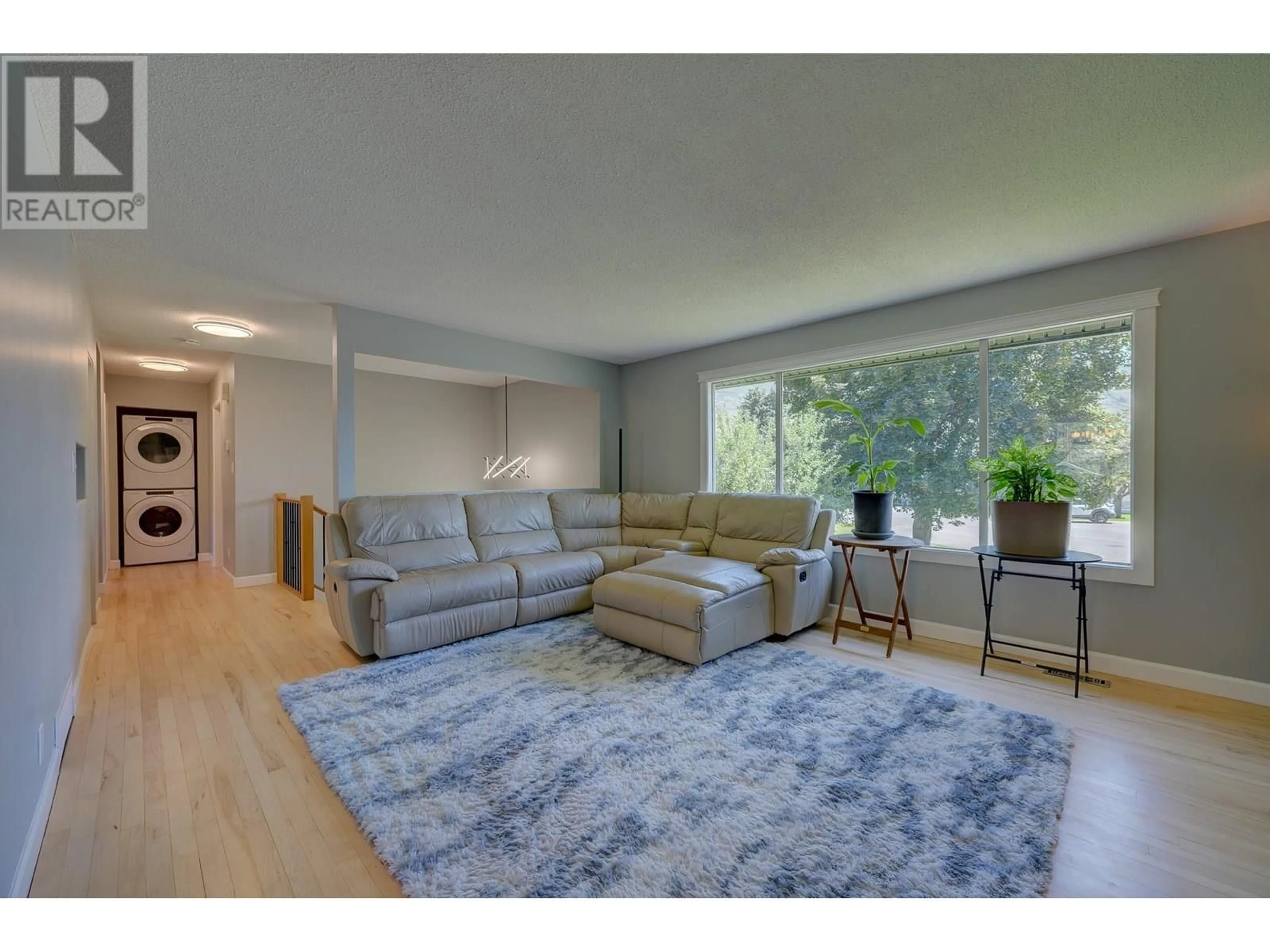 Living room with furniture, unknown for 870 SUMAC PLACE, Kamloops British Columbia V2B6R4