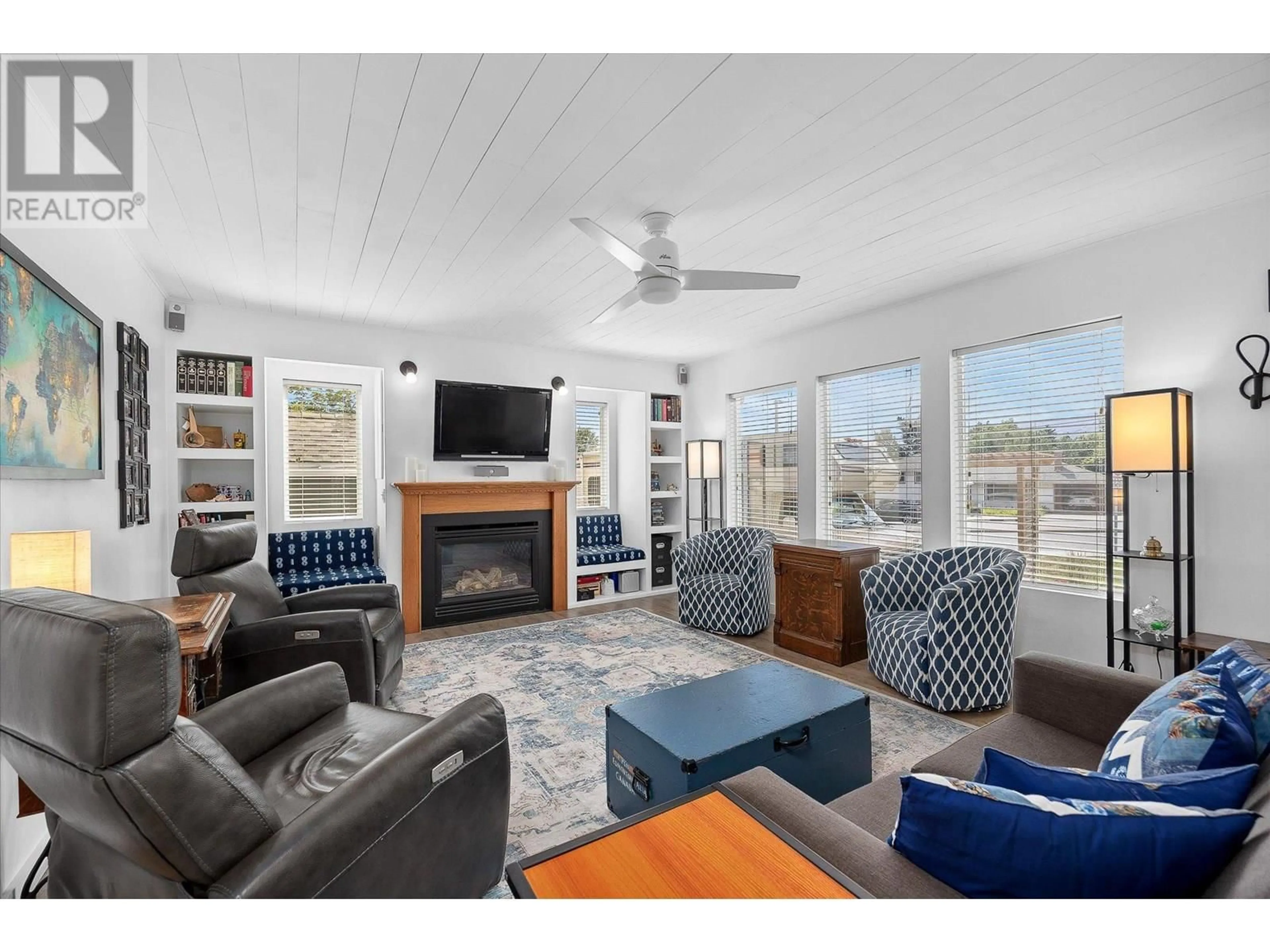 Living room with furniture, unknown for 1575 HIGH ROAD, Kelowna British Columbia V1Y7B7