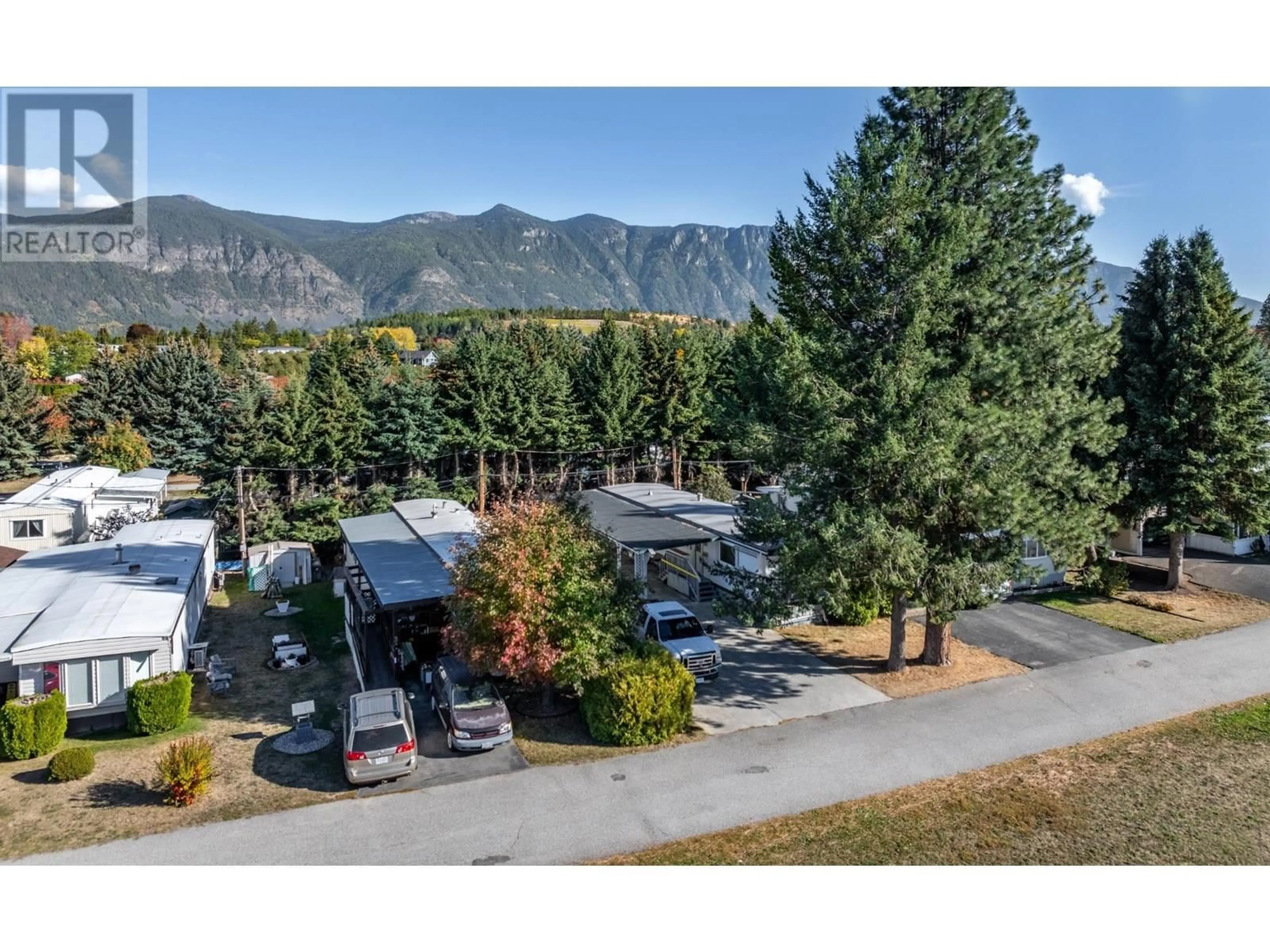 A pic from outside/outdoor area/front of a property/back of a property/a pic from drone, mountain view for 4A - 1909 ERICKSON ROAD, Erickson British Columbia V0B1G4
