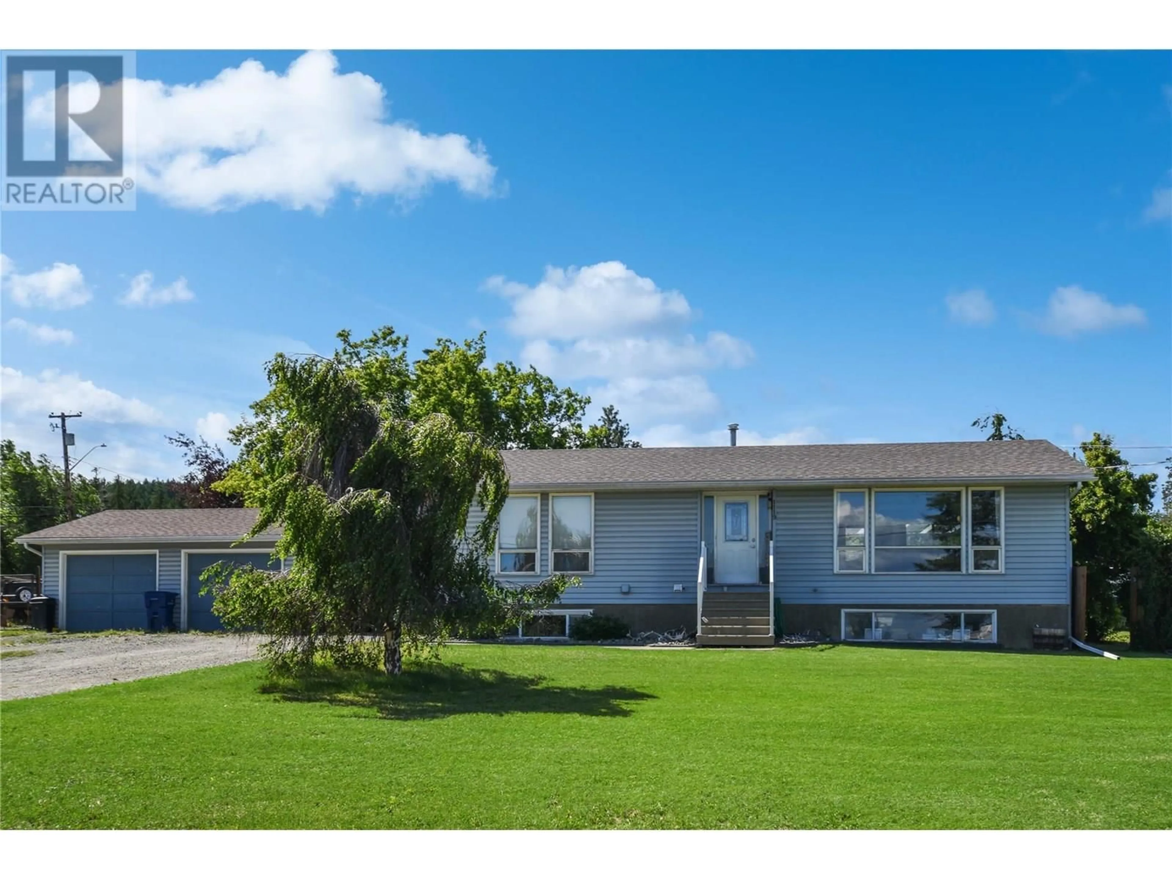 A pic from outside/outdoor area/front of a property/back of a property/a pic from drone, unknown for 1119 18TH  S STREET, Cranbrook British Columbia V1C4S1