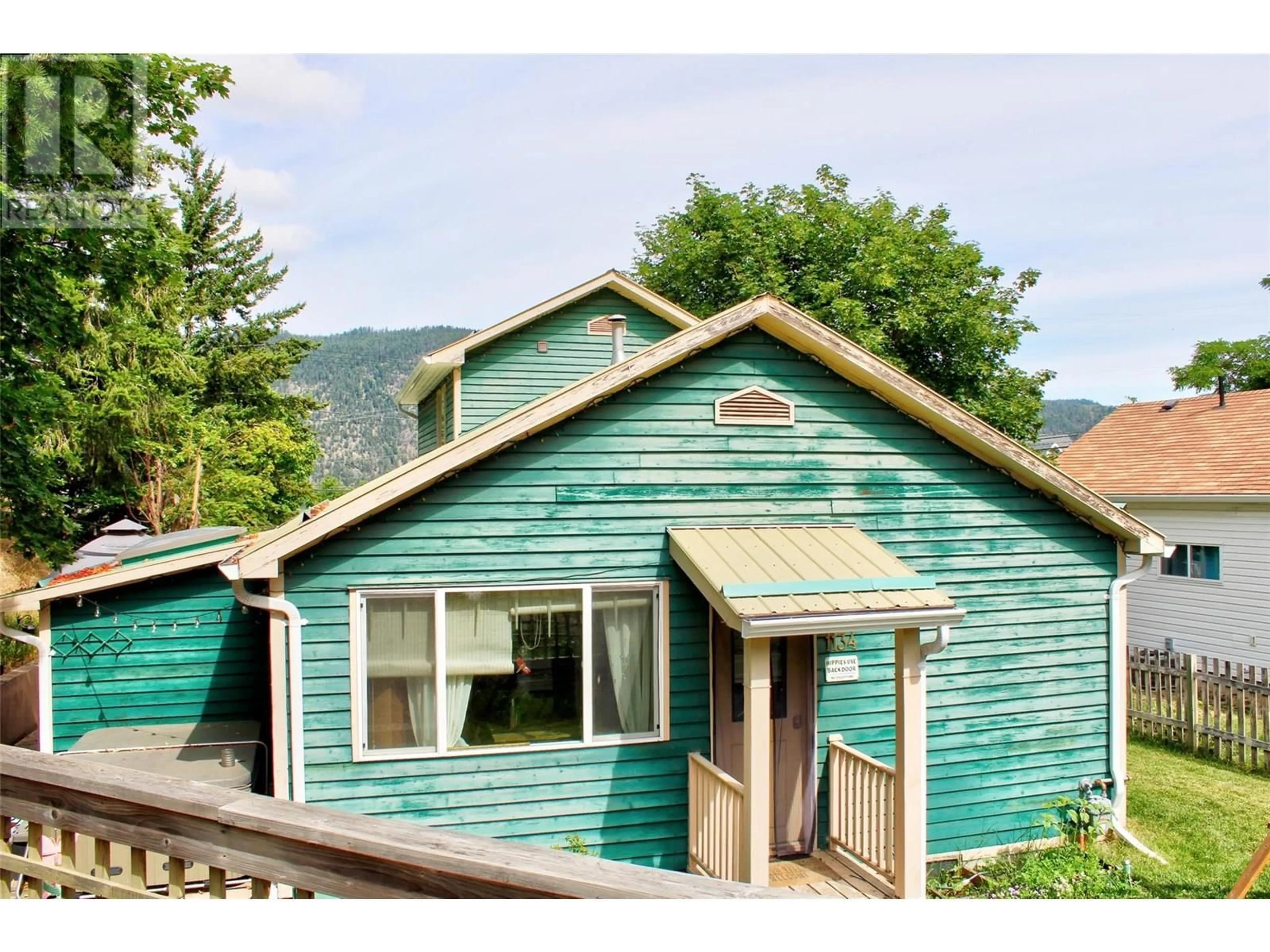Home with vinyl exterior material, mountain view for 1134 THOMPSON AVENUE, Chase British Columbia V0E1M0