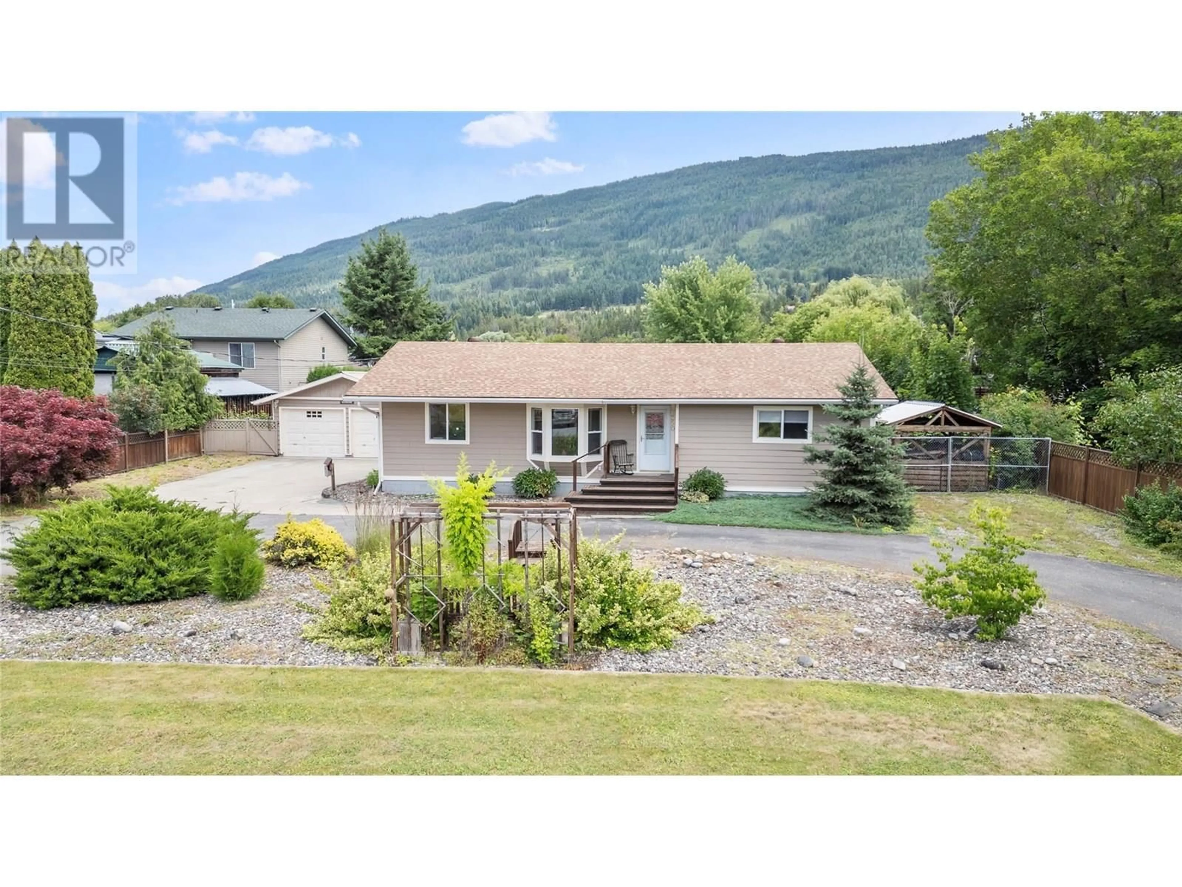 A pic from outside/outdoor area/front of a property/back of a property/a pic from drone, mountain view for 7250 52 STREET NORTHEAST, Salmon Arm British Columbia V0E1K0