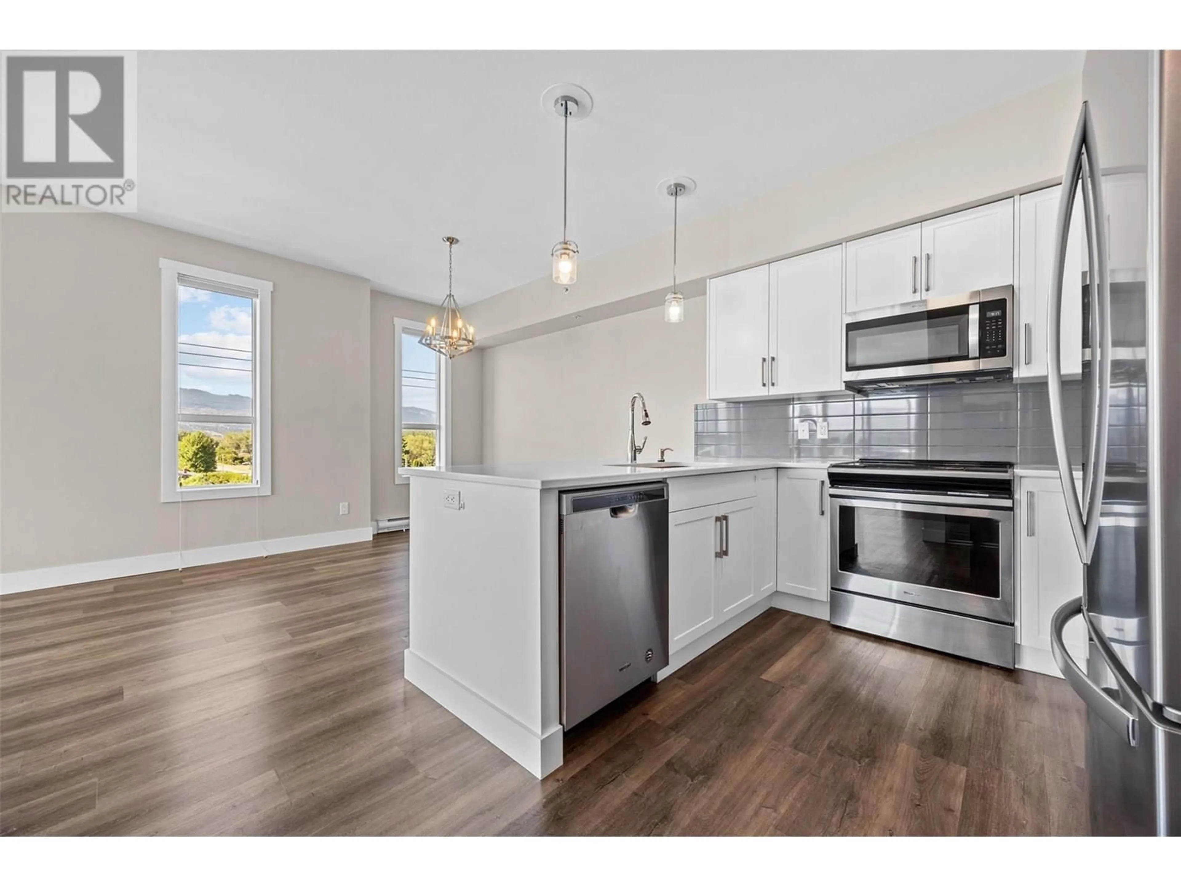 Open concept kitchen, unknown for 313 - 3090 BURTCH ROAD, Kelowna British Columbia V1W5G9
