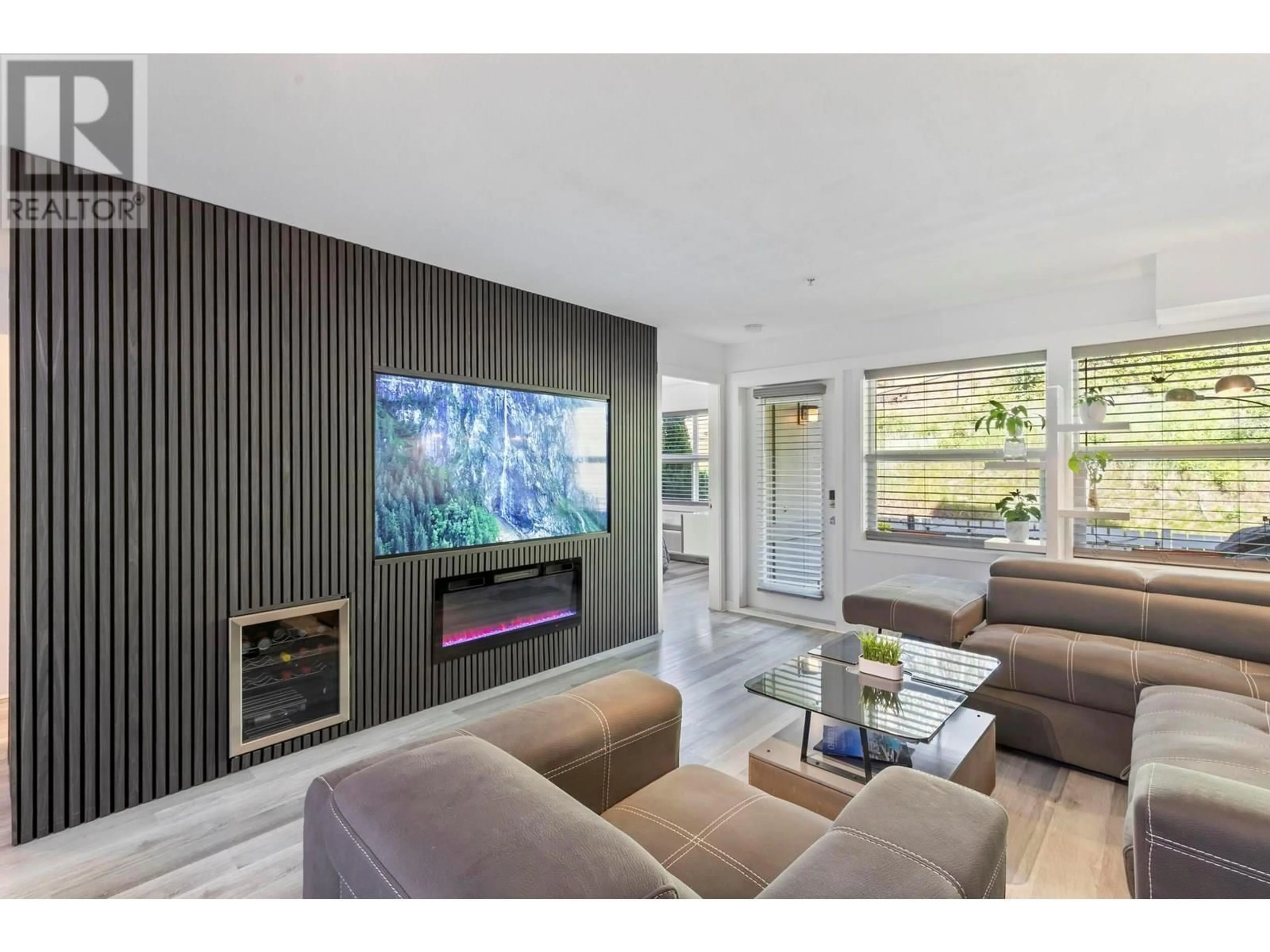 Home theater for 214 - 1479 GLENMORE ROAD NORTH, Kelowna British Columbia V1V2C5