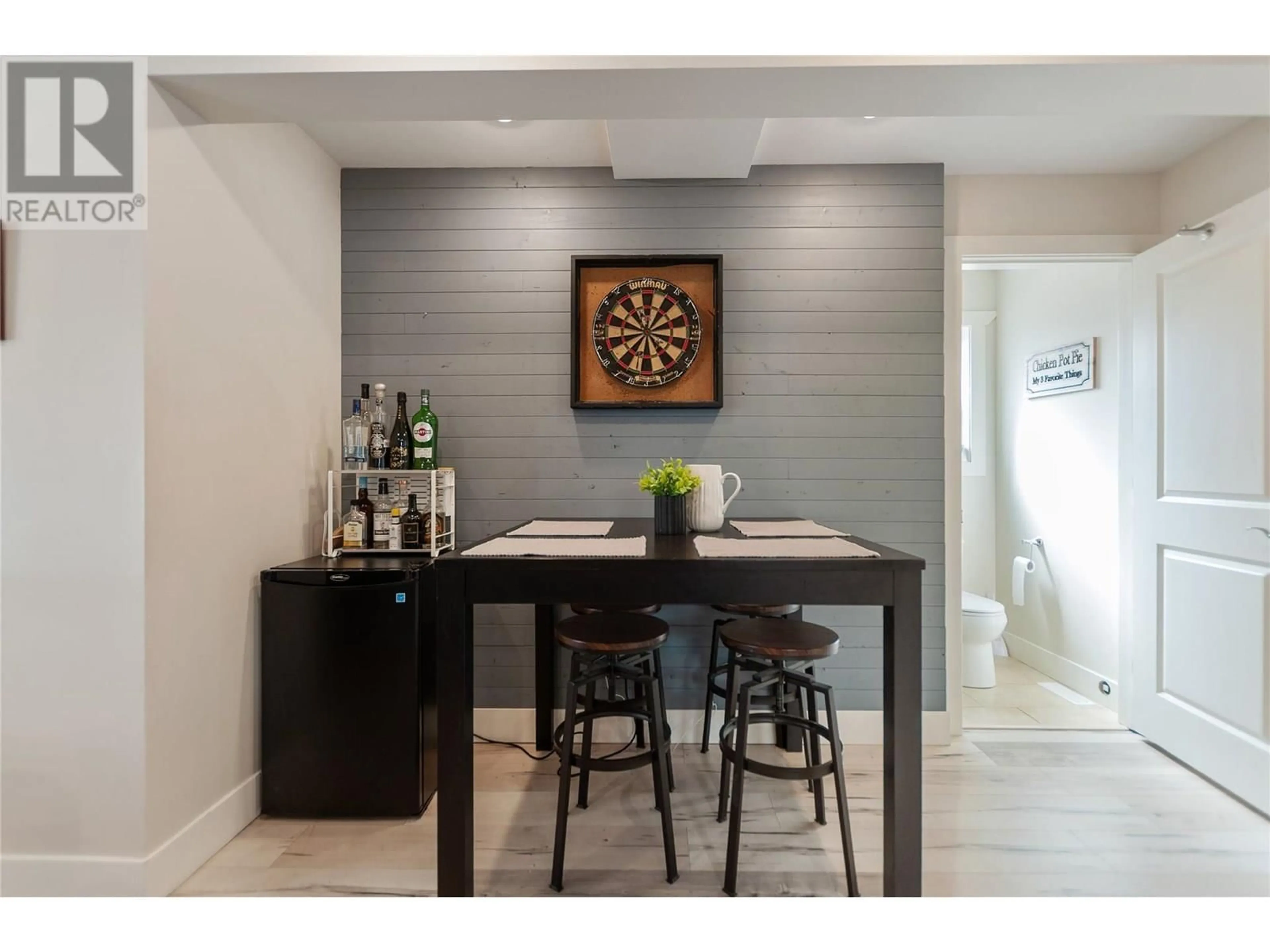 Contemporary kitchen, ceramic/tile floor for 102 - 242 VAN HORNE STREET, Penticton British Columbia V2A4K4