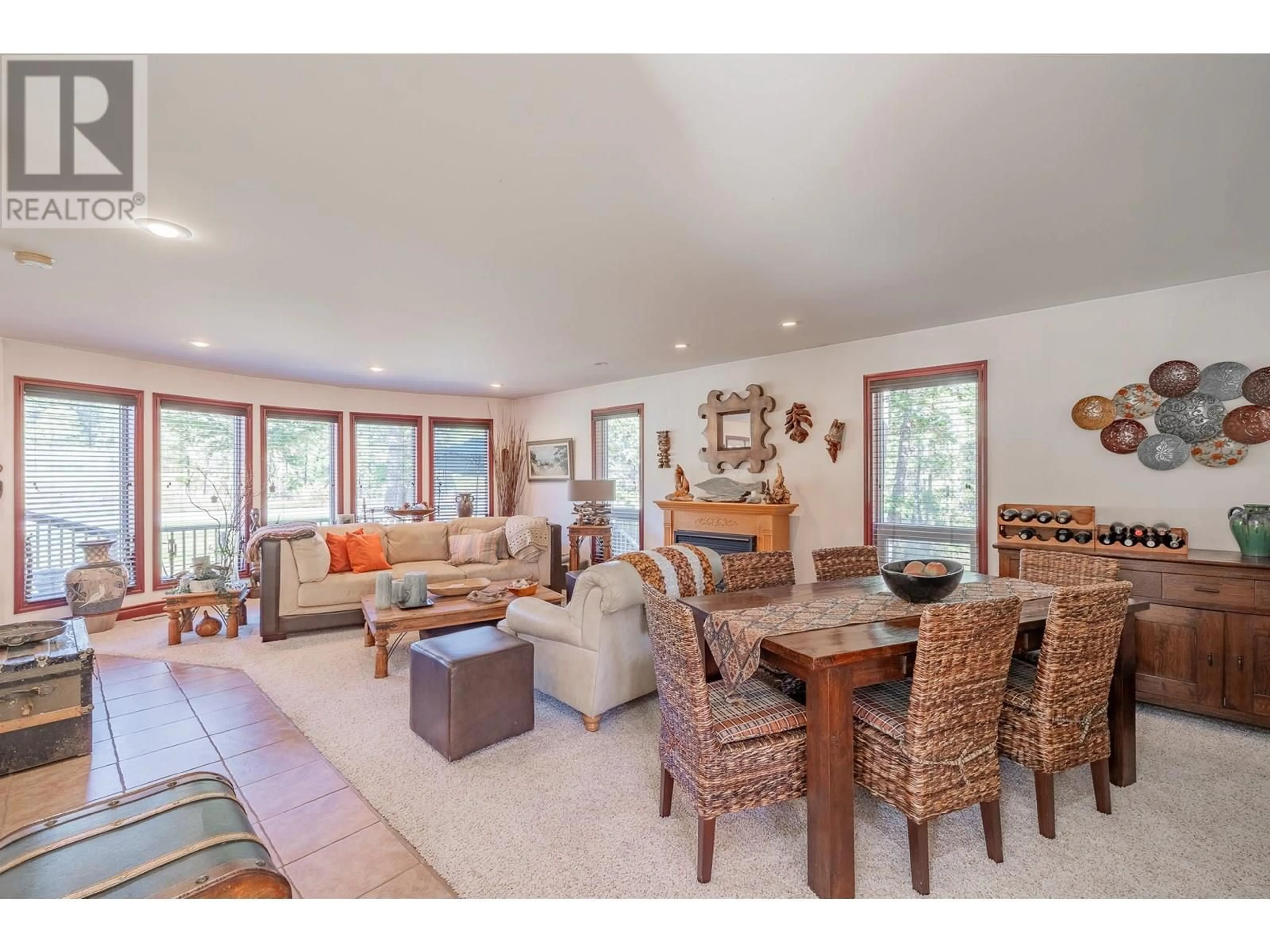 Living room with furniture, unknown for 6823 COLUMBIA RIDGE DRIVE, Fairmont Hot Springs British Columbia V0B1L2