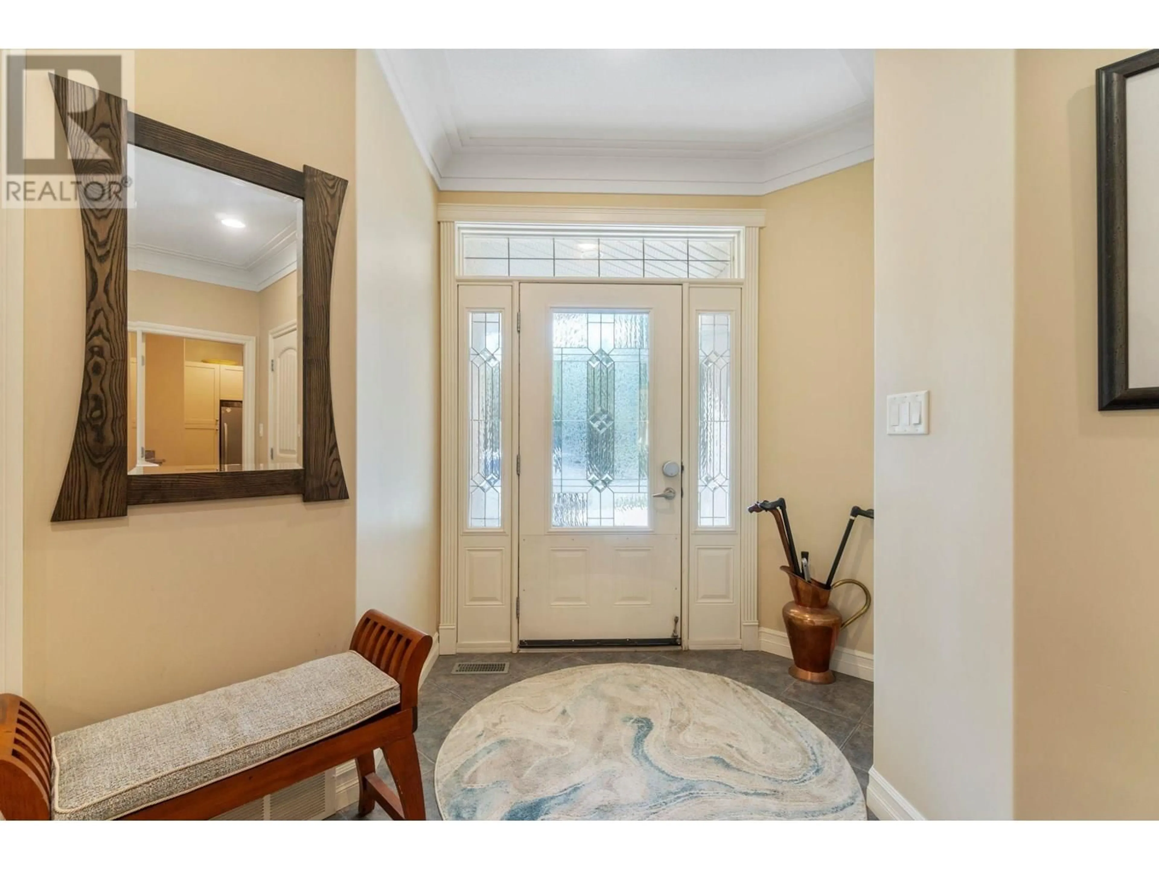 Indoor entryway for 2777 MOUNTVIEW DRIVE, Blind Bay British Columbia V0E1H1