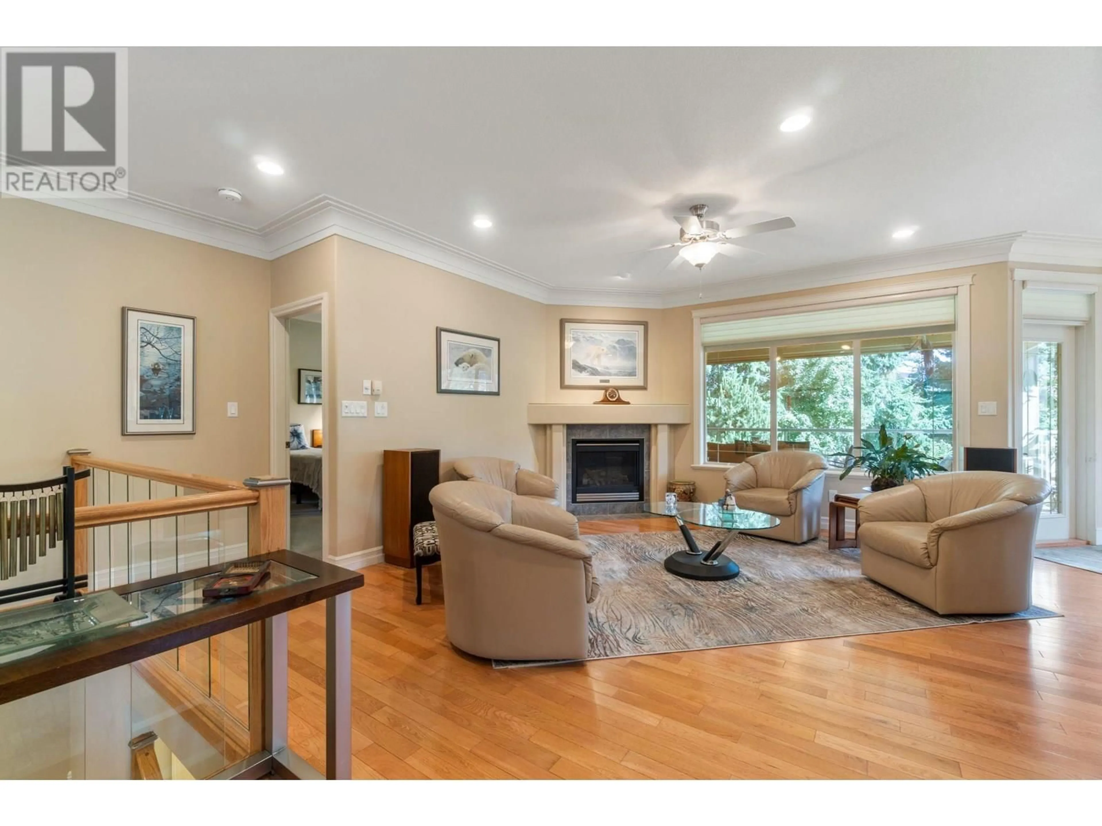 Living room with furniture, wood/laminate floor for 2777 MOUNTVIEW DRIVE, Blind Bay British Columbia V0E1H1