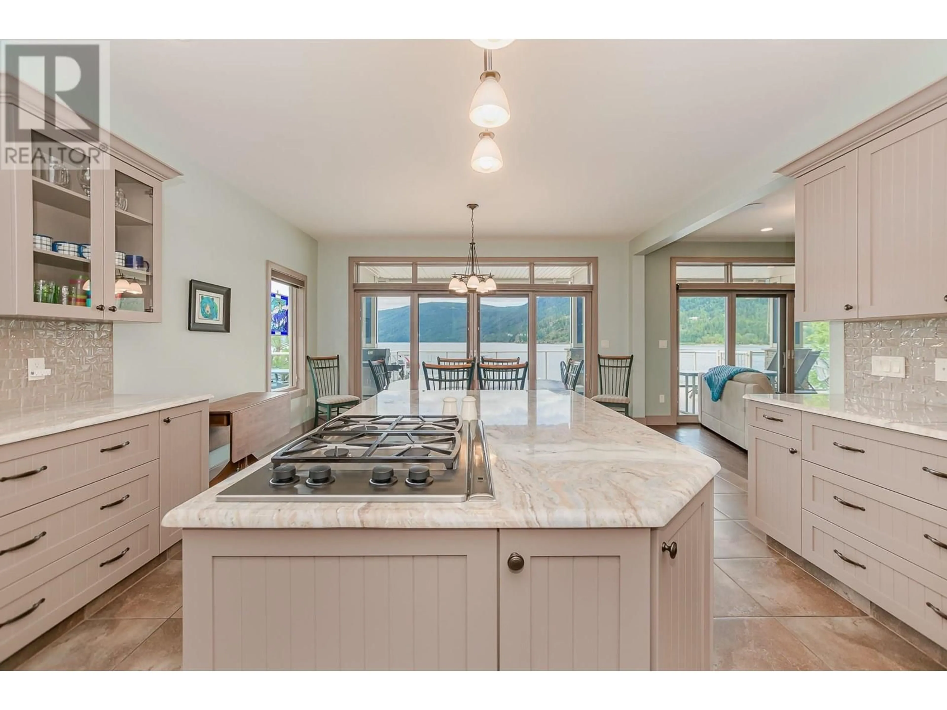 Open concept kitchen, ceramic/tile floor for 44 MONTCALM CRESCENT, Sicamous British Columbia V0E2V1