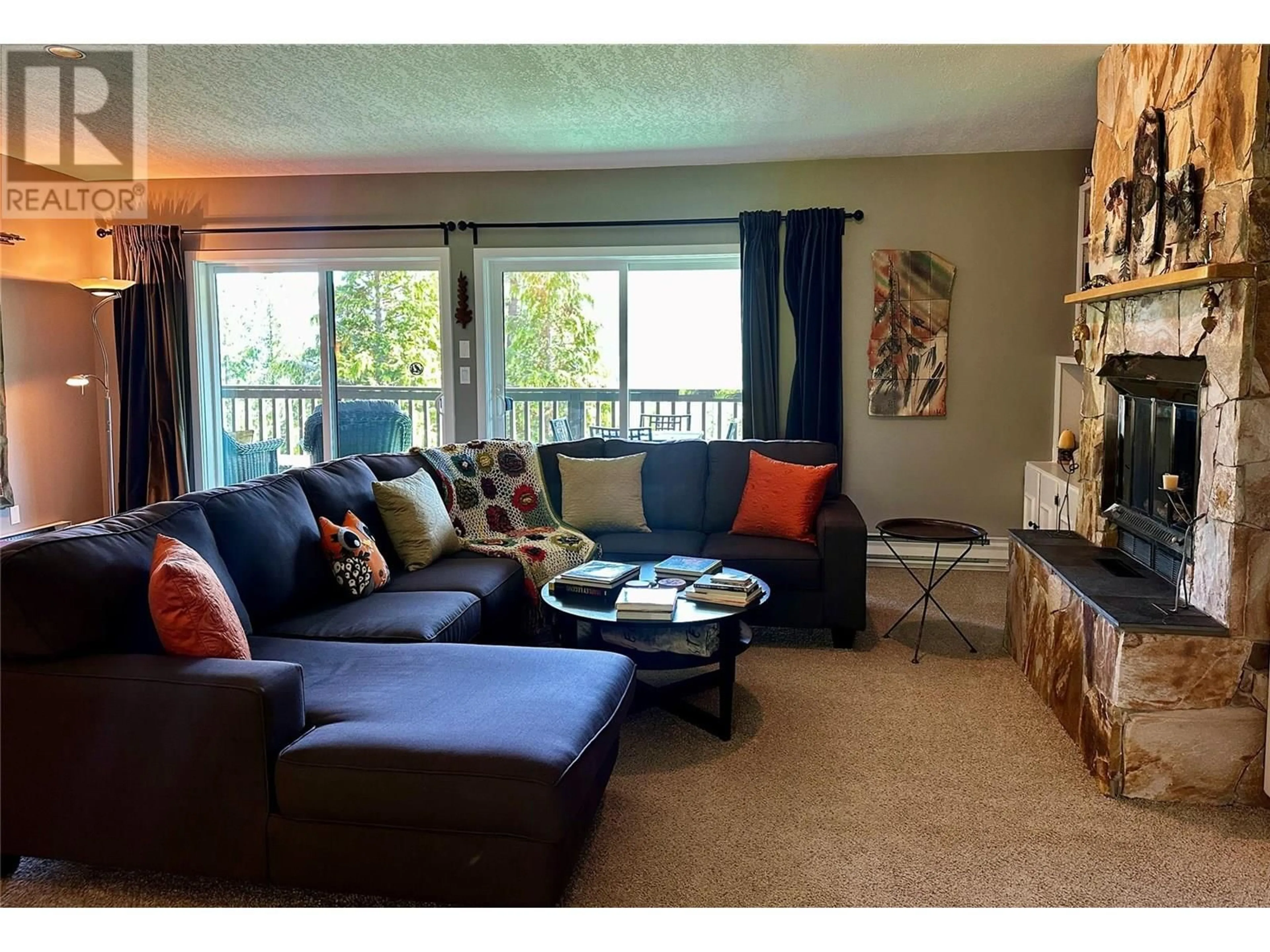 Living room with furniture, unknown for 32 - 1691 3A HIGHWAY, Nelson British Columbia V1L6J8