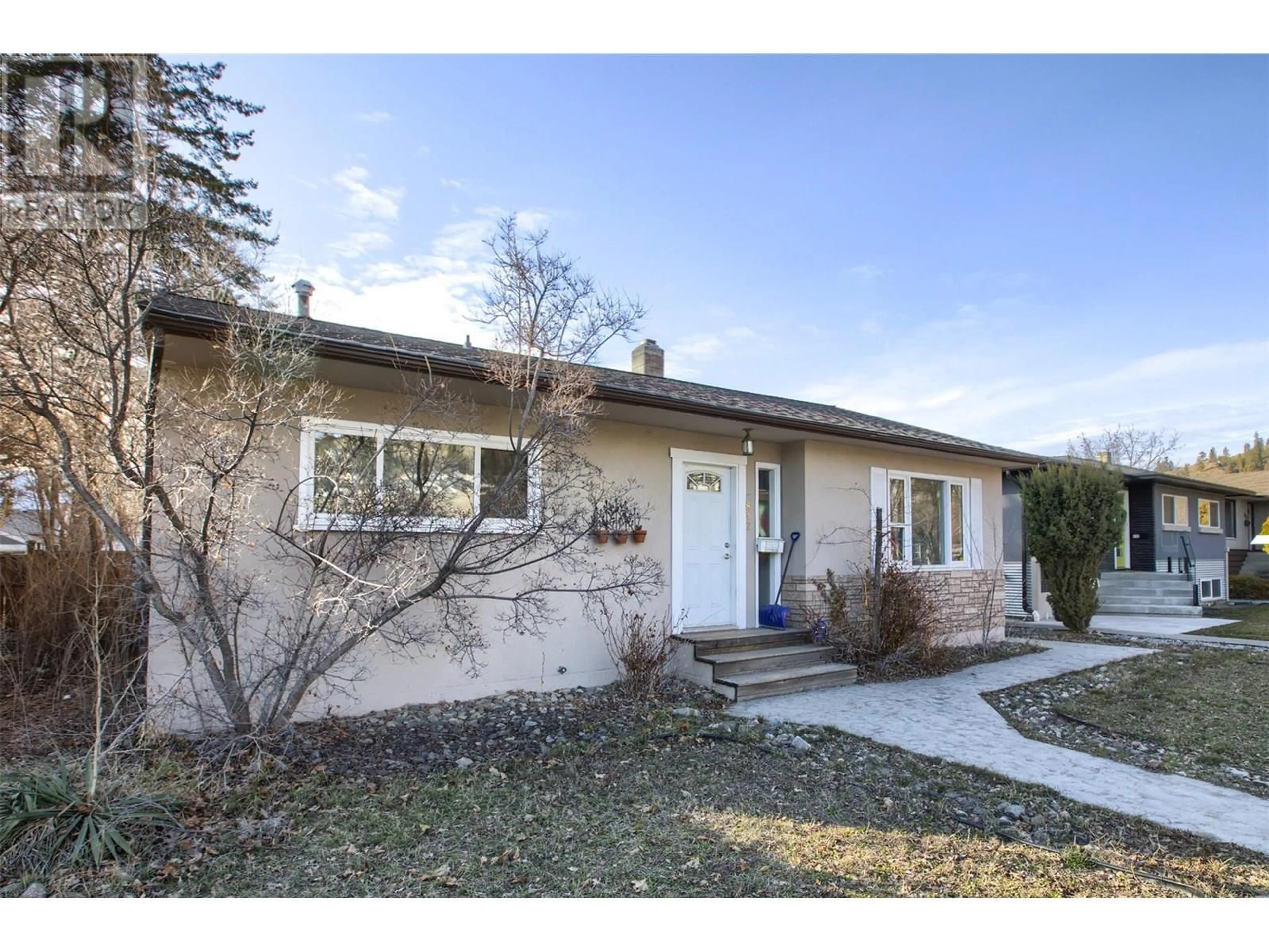 Unknown for 842 WALROD STREET, Kelowna British Columbia V1Y2S3