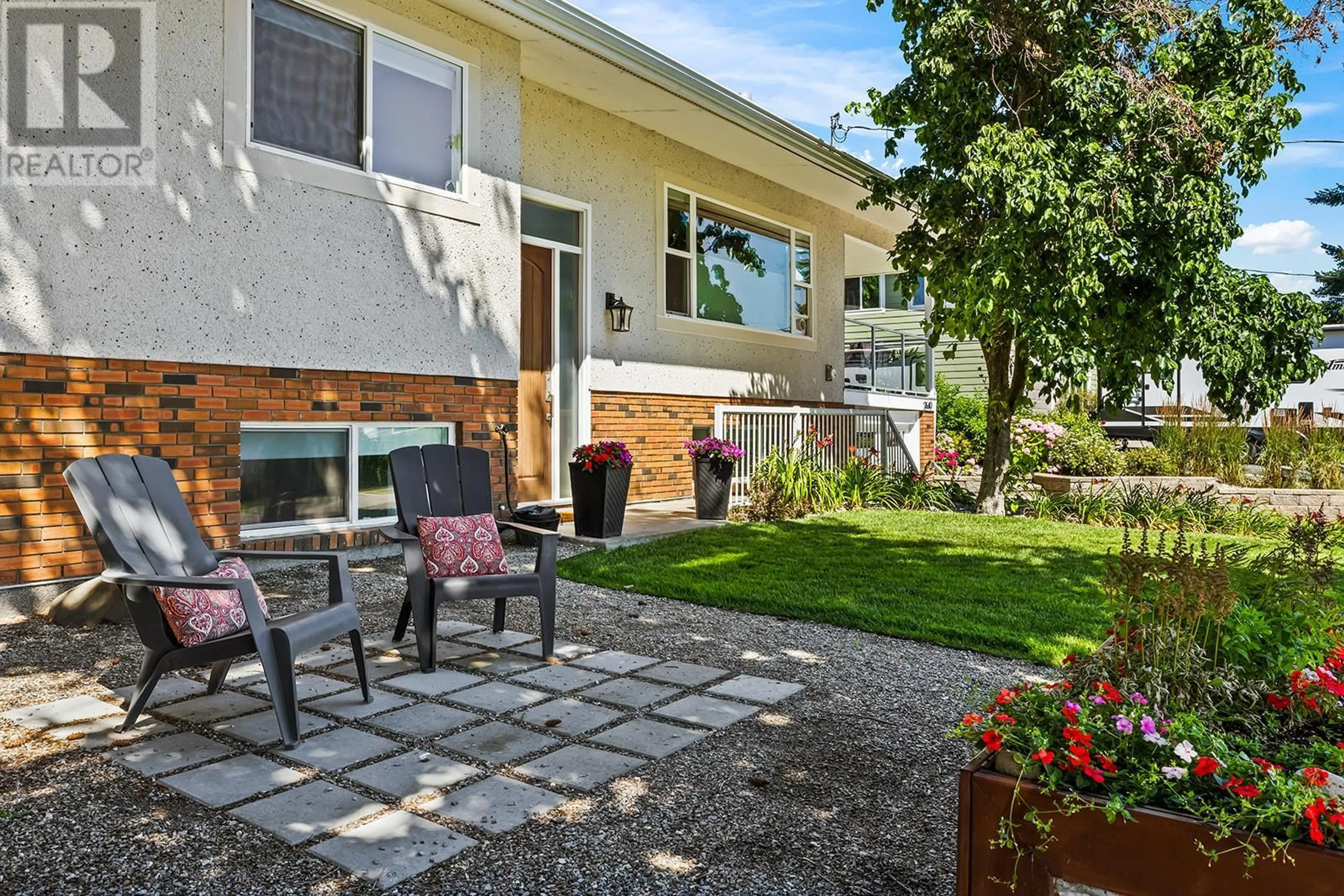 Patio, street for 2640 THACKER DRIVE, West Kelowna British Columbia V1Z1W3