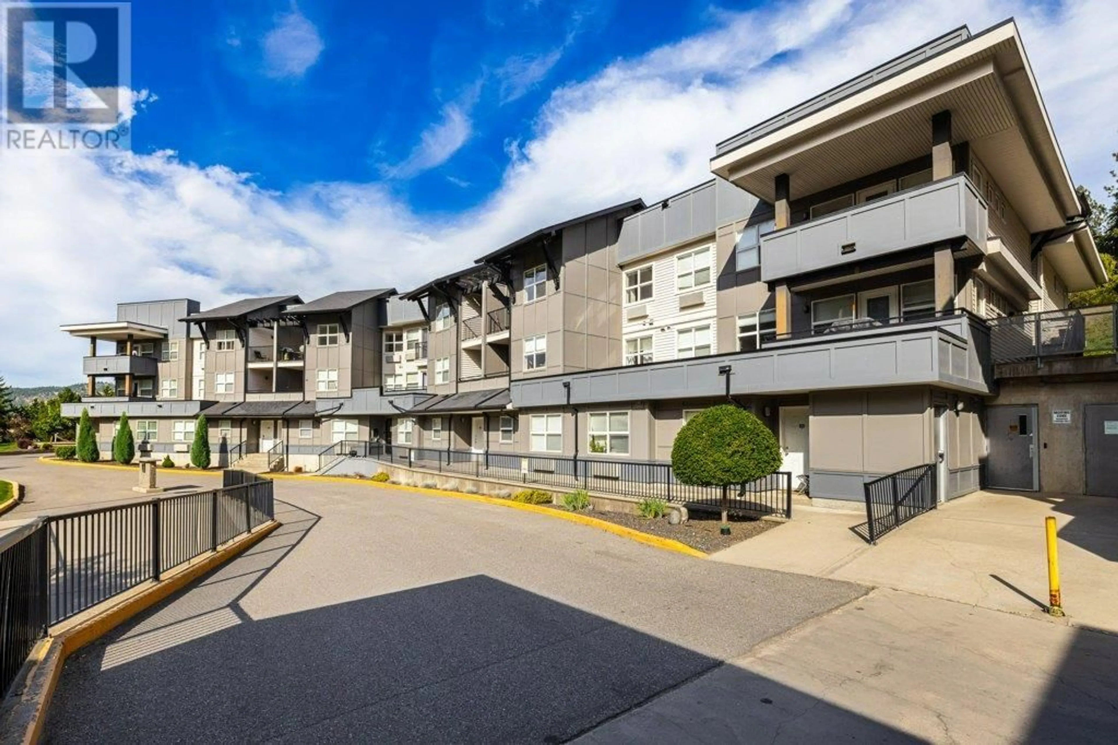 Patio, unknown for 211 - 1479 NORTH GLENMORE ROAD, Kelowna British Columbia V1V2C5