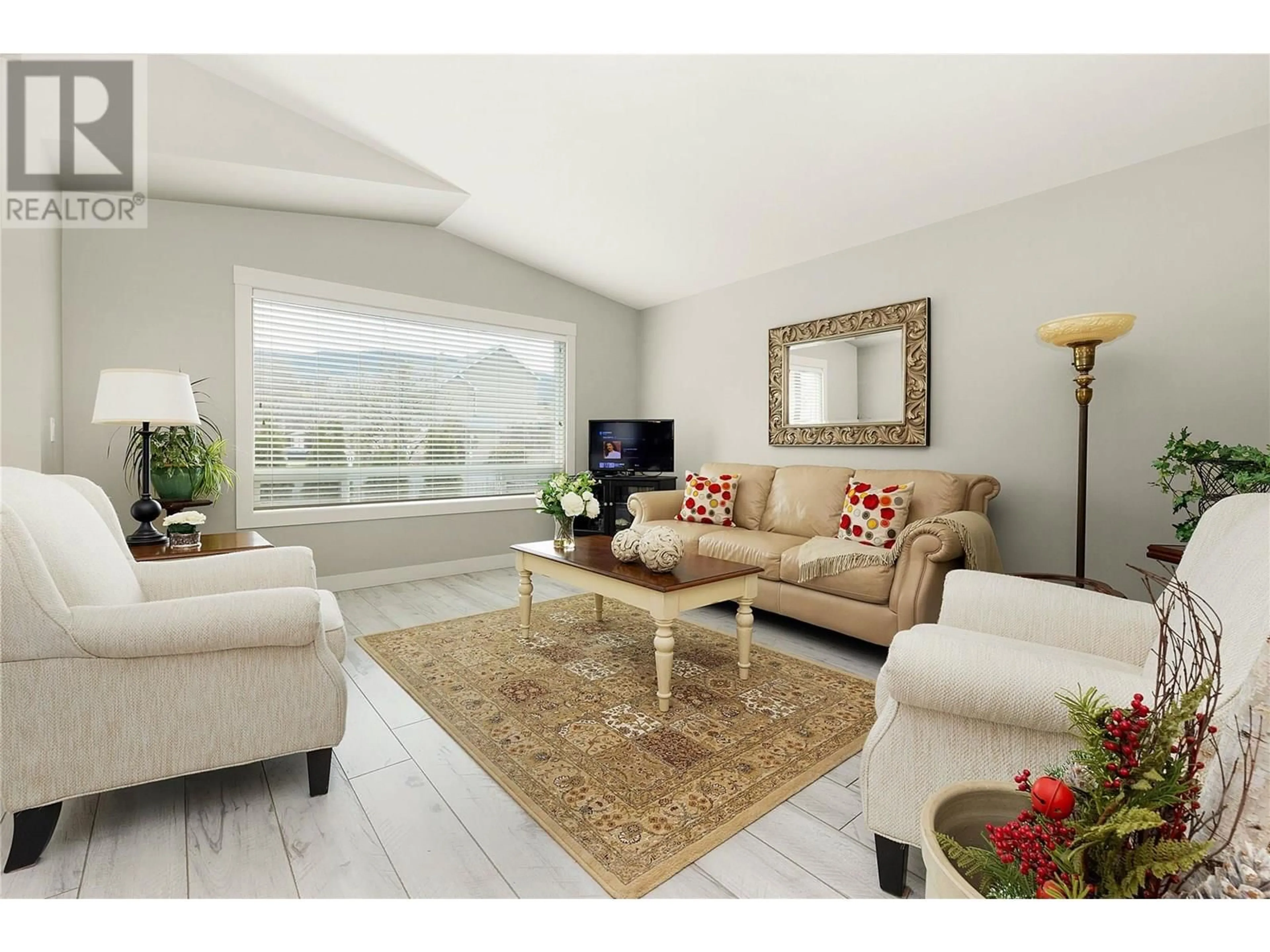 Living room with furniture, unknown for 74 - 2100 55 AVENUE, Vernon British Columbia V1T9Y6
