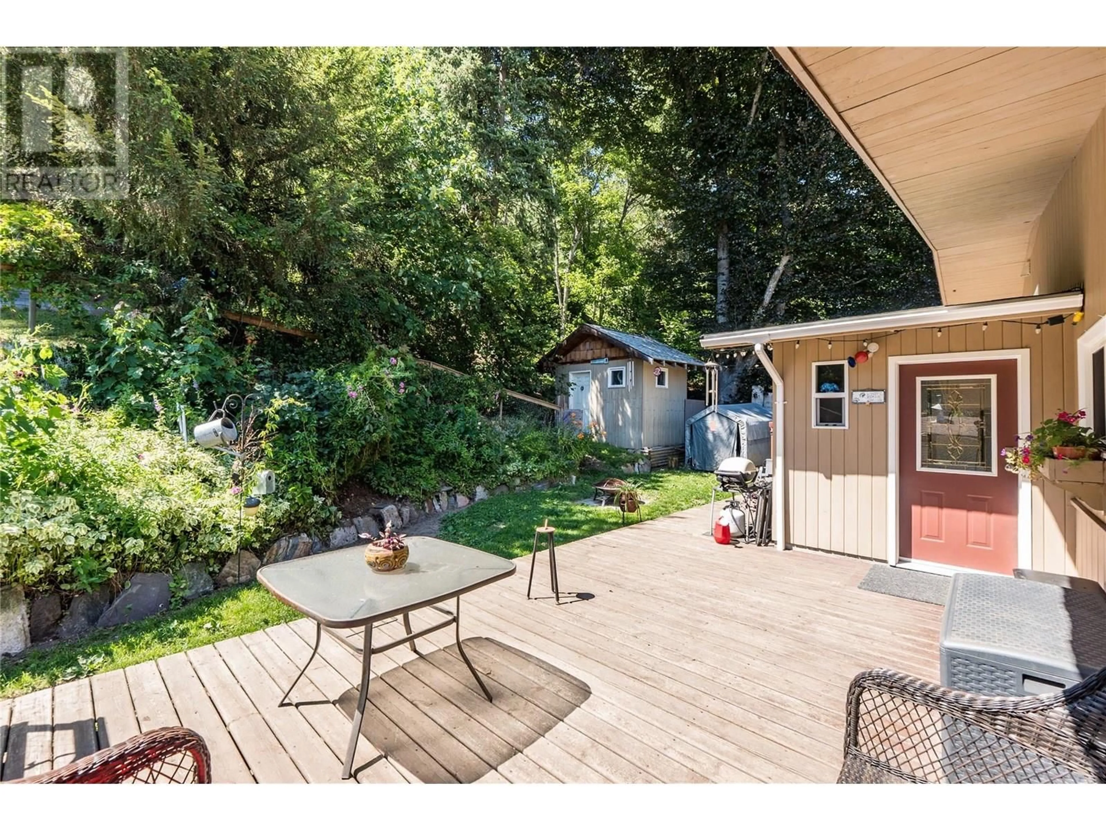 Patio, unknown for 2604 10TH AVENUE, Castlegar British Columbia V1N3A2