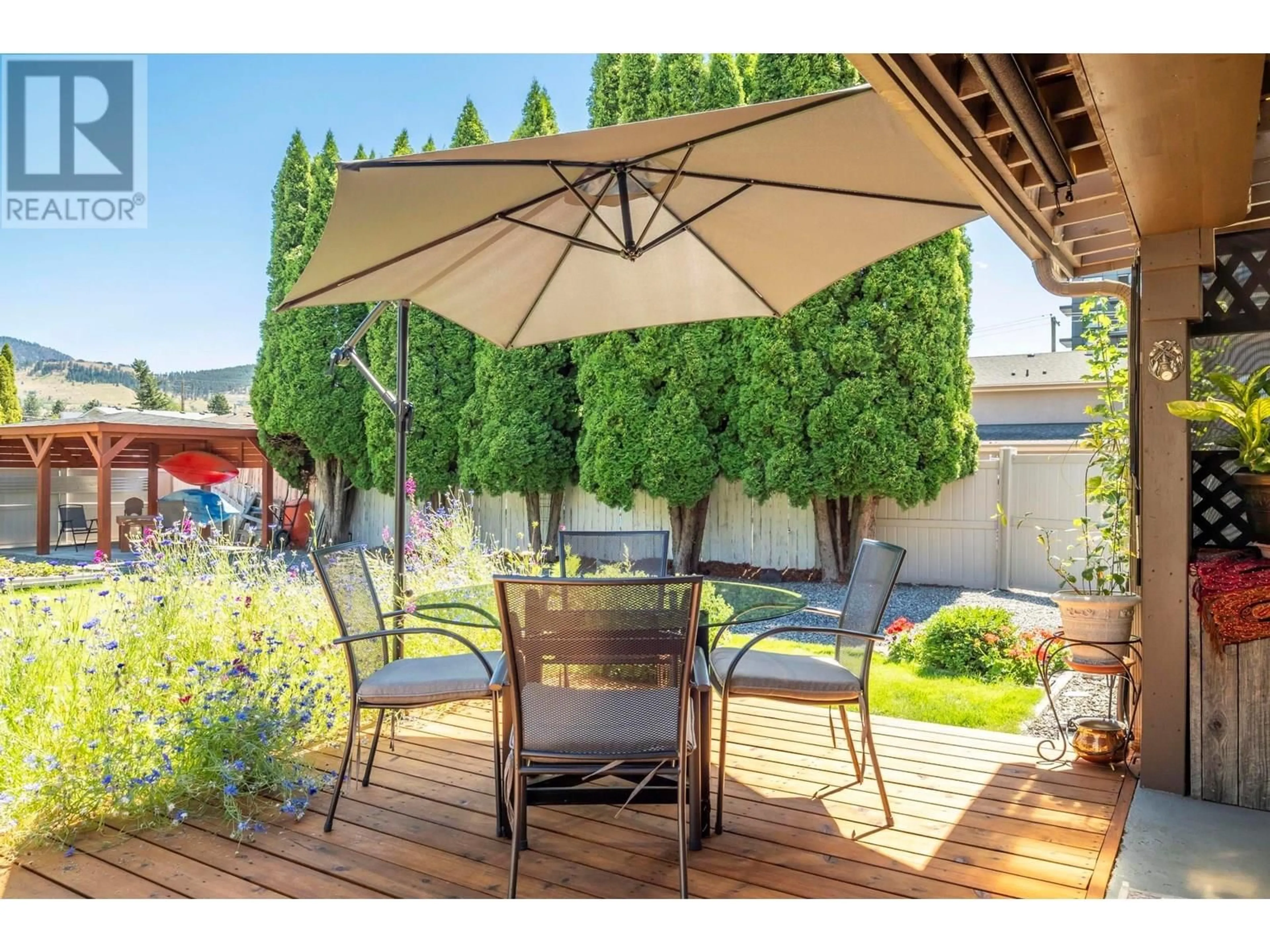 Patio, street for 615 TARTAN ROAD, Kelowna British Columbia V1X3L2