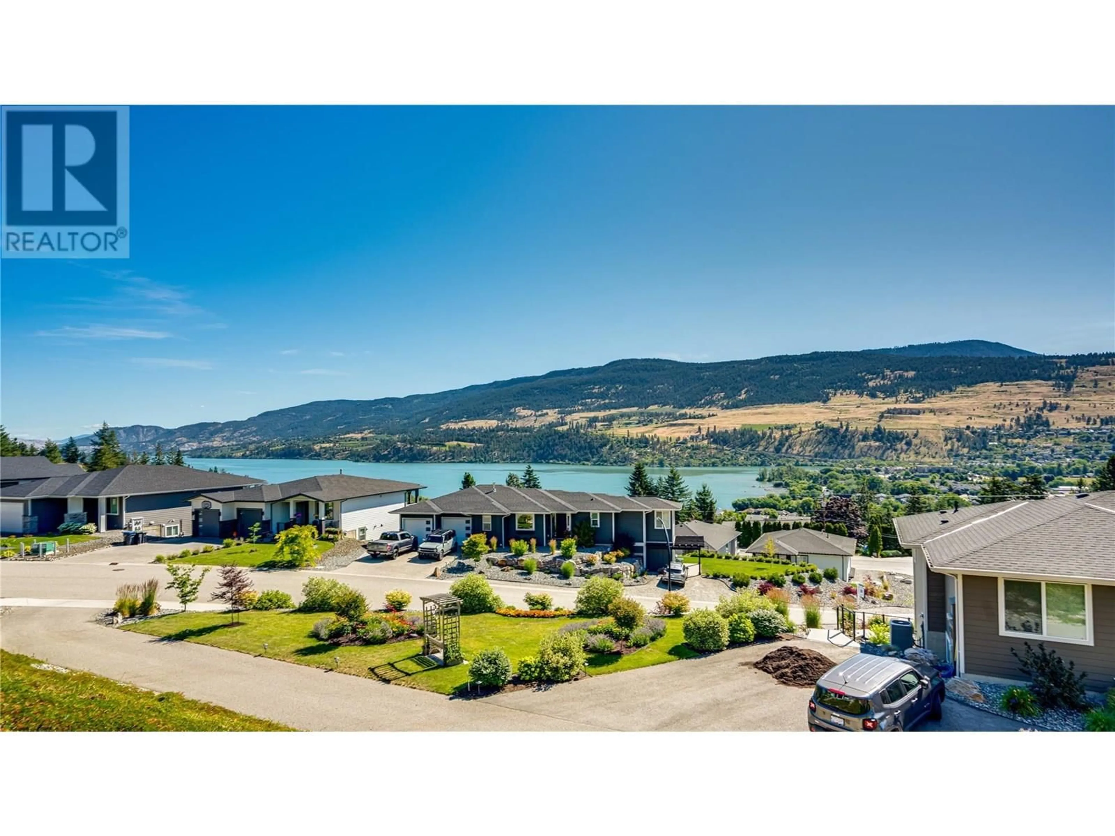 A pic from outside/outdoor area/front of a property/back of a property/a pic from drone, water/lake/river/ocean view for 11552 MIDDLETON COURT, Lake Country British Columbia V4V1G6