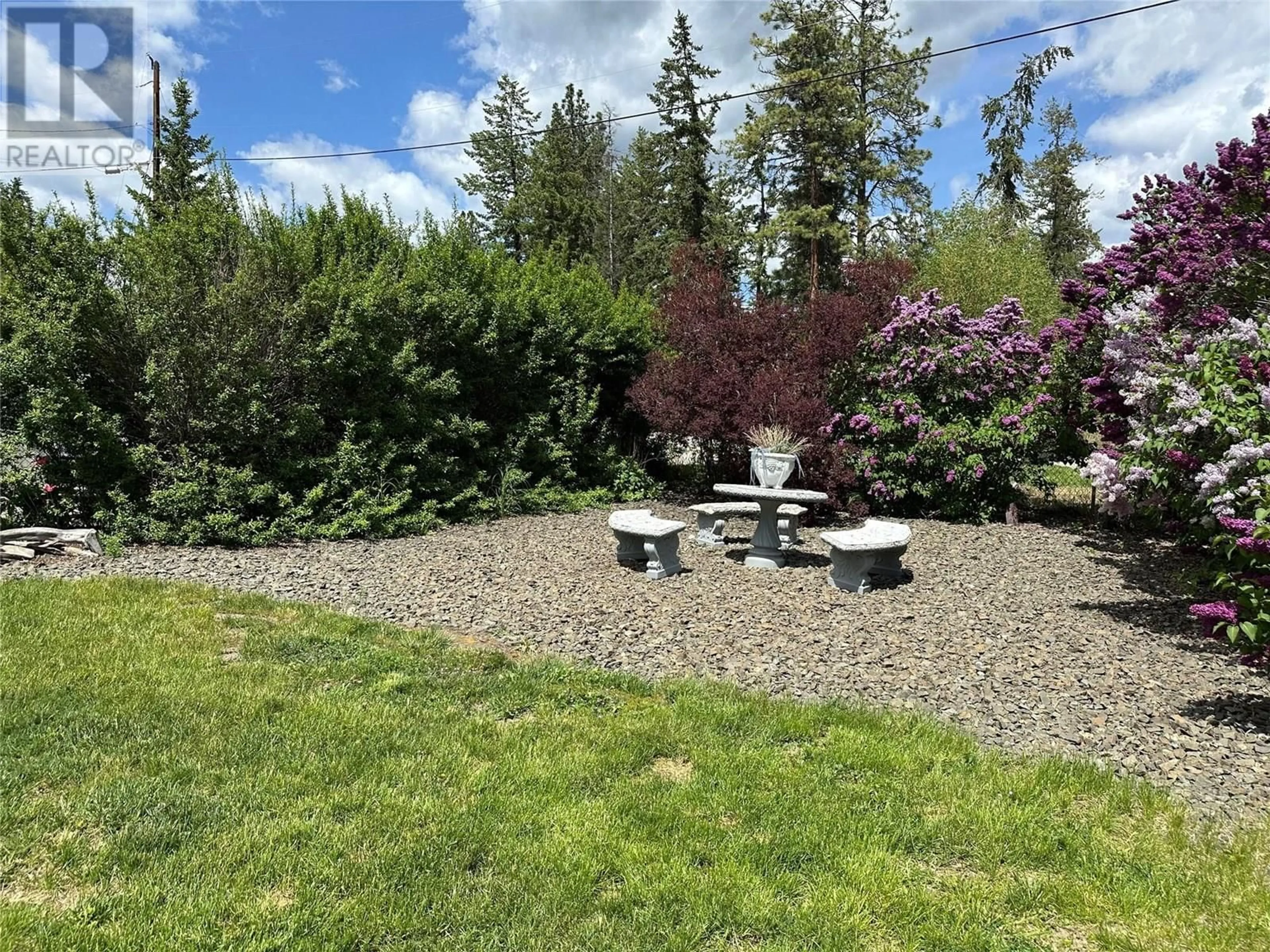 Patio, mountain view for 3101 COUNTRY PINES WAY, West Kelowna British Columbia V4T1C2