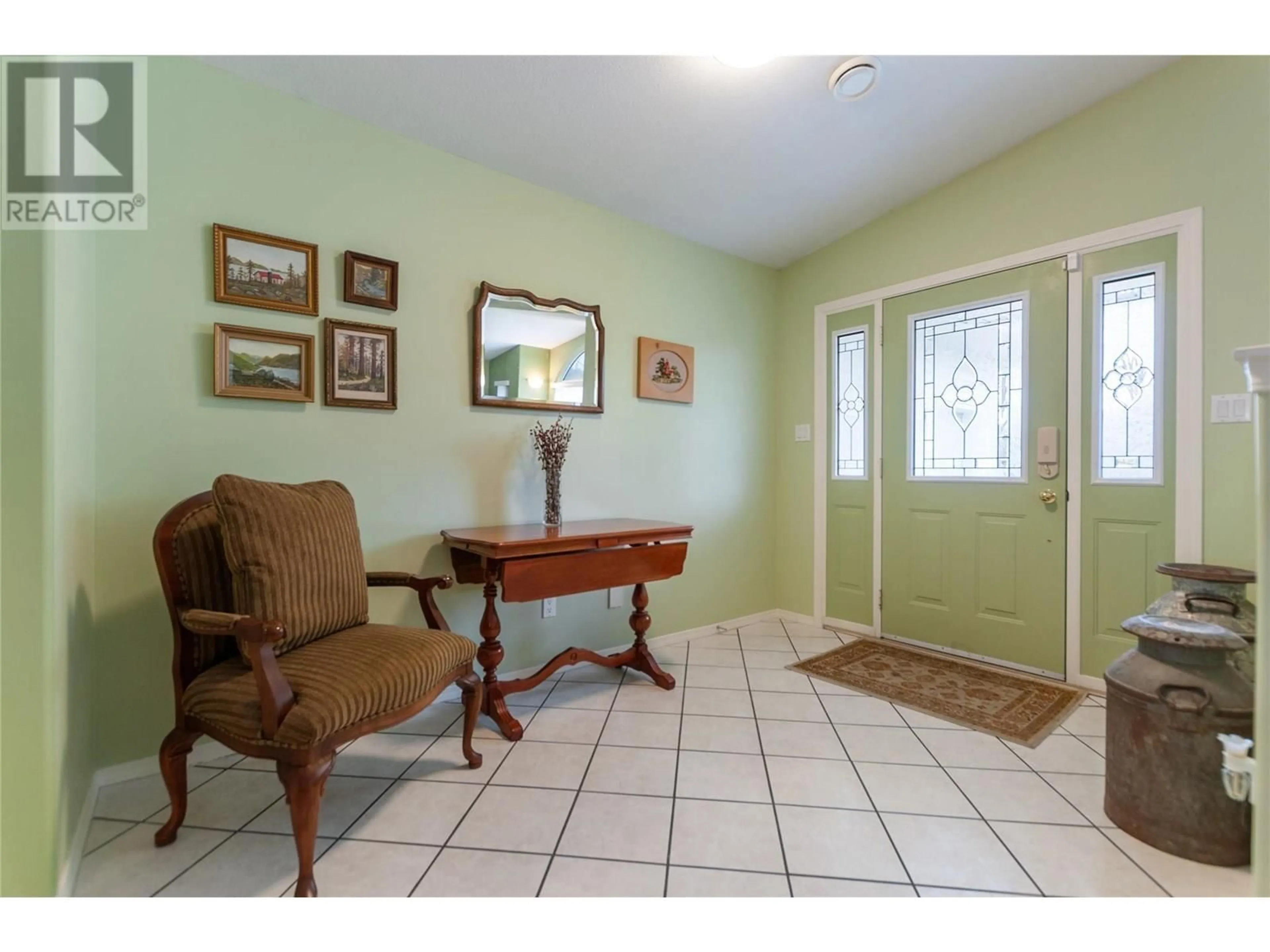 Indoor entryway for 5226 HAYNES ROAD, Oliver British Columbia V0H1T1