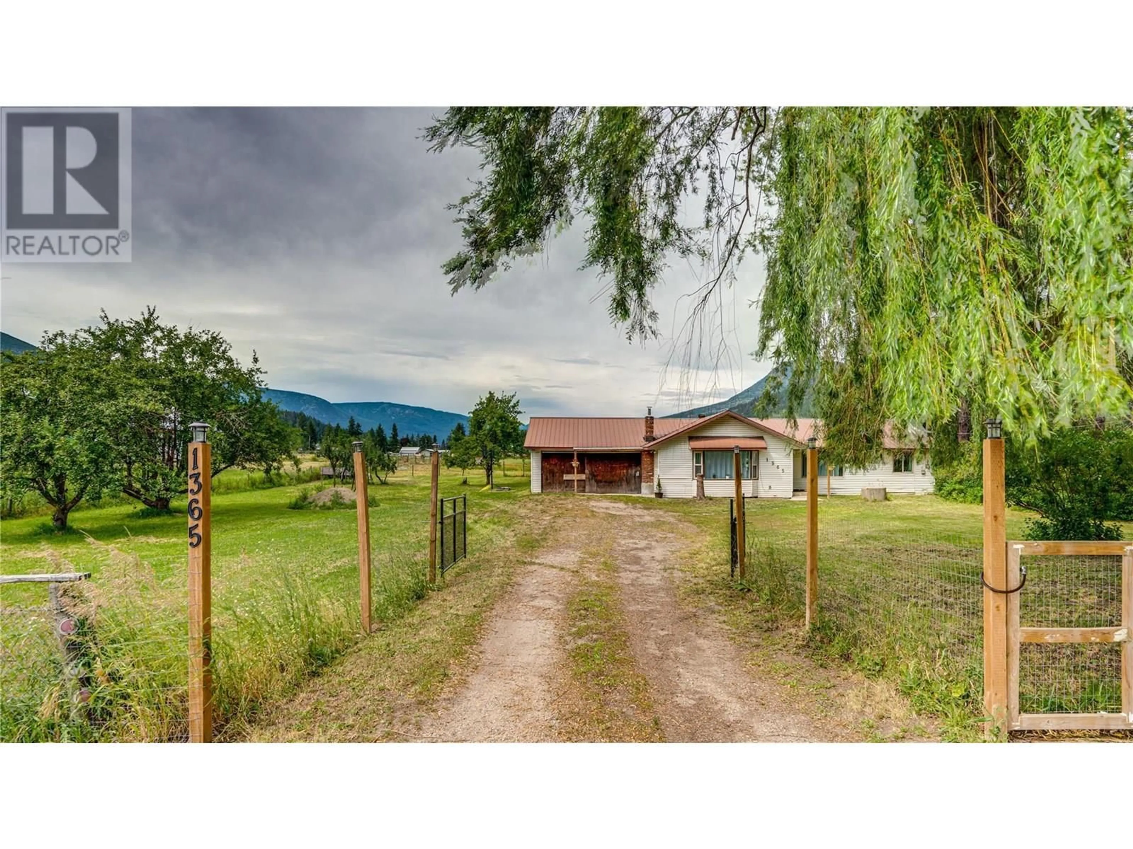 A pic from outside/outdoor area/front of a property/back of a property/a pic from drone, mountain view for 1365 SALMON RIVER ROAD, Salmon Arm British Columbia V1E3H3