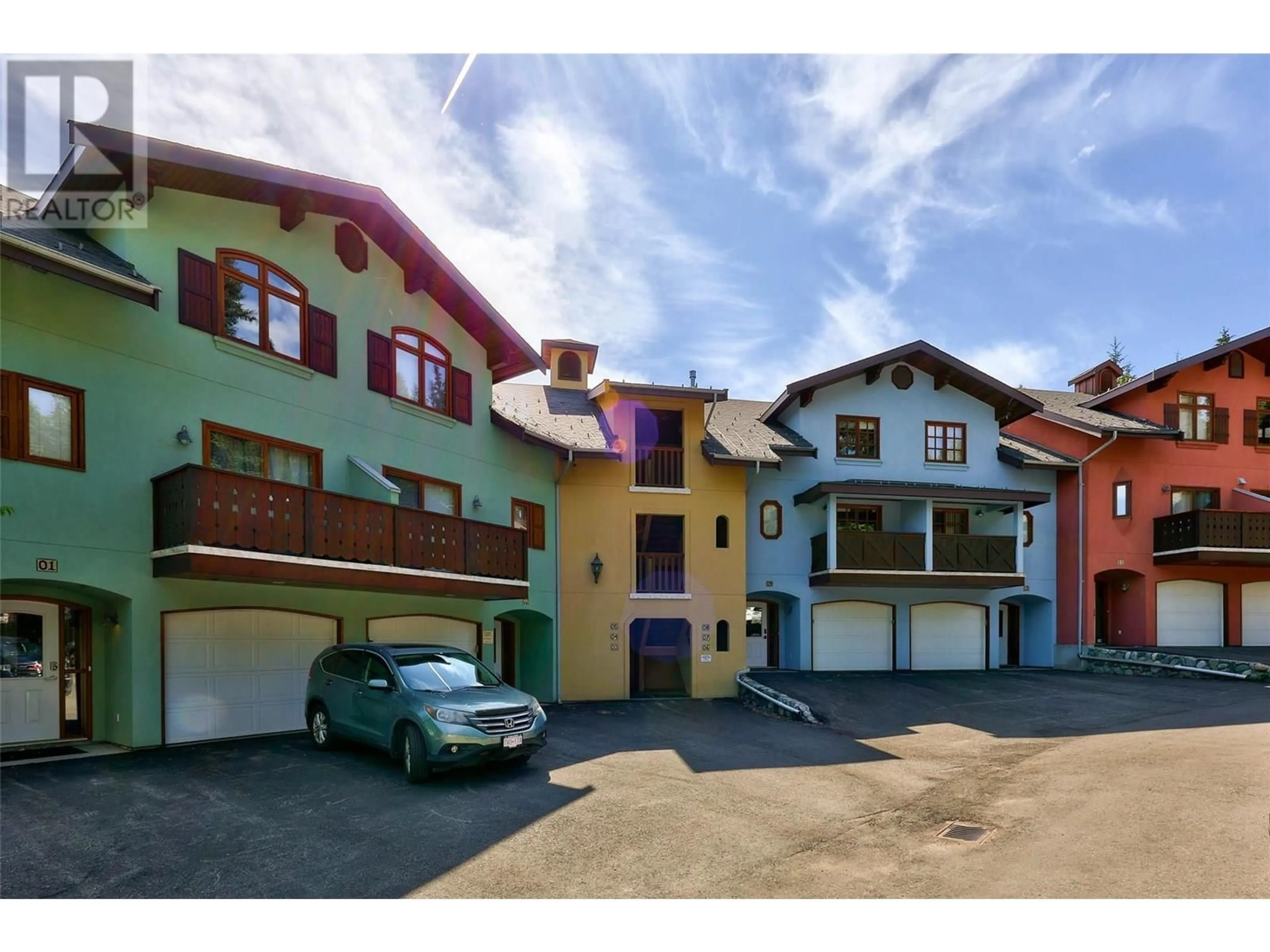 Parking for 8 - 3320 VILLAGE PLACE, Kamloops British Columbia V0E5N0