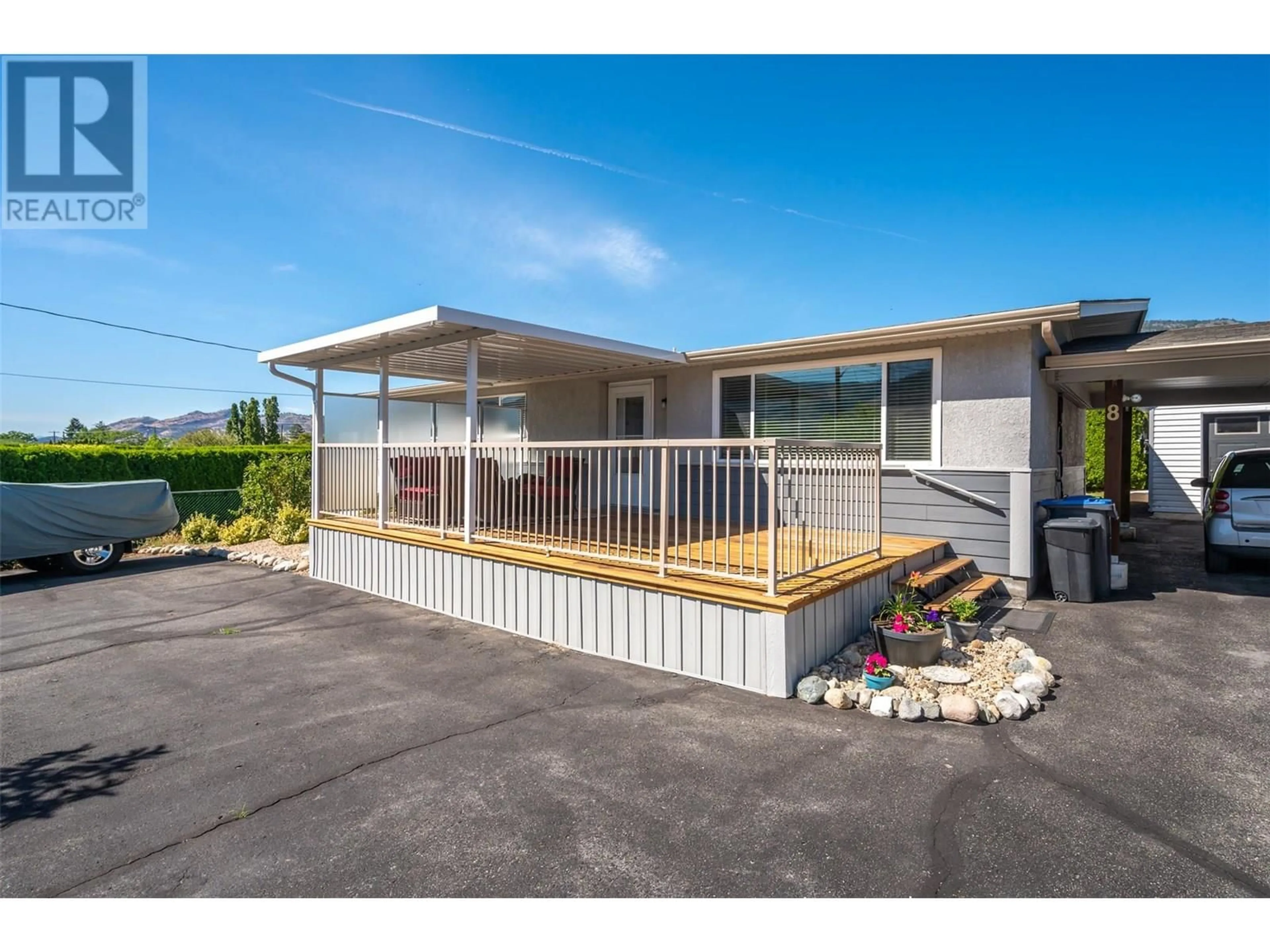 Home with vinyl exterior material, water/lake/river/ocean view for 8 MCINTOSH COURT, Osoyoos British Columbia V0H1V2
