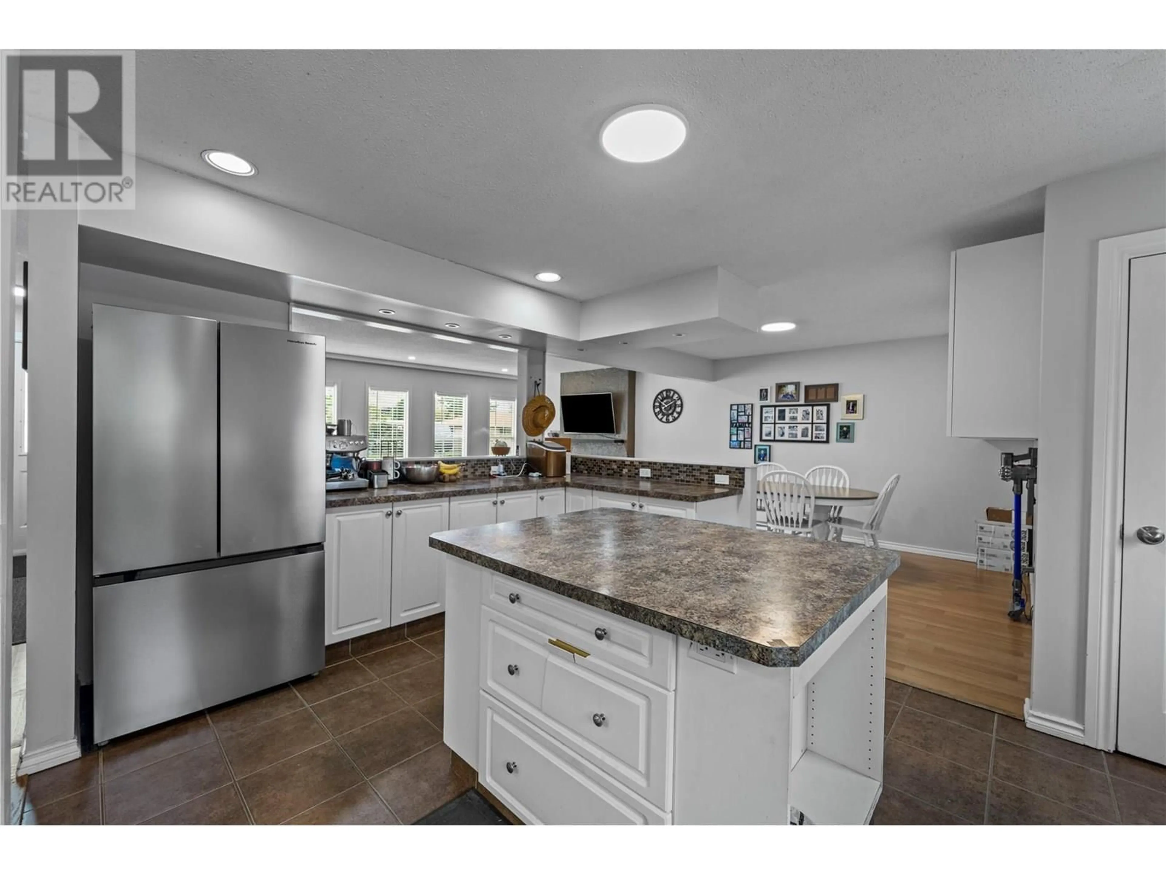 Open concept kitchen, ceramic/tile floor for 2584 TUPELA DRIVE, Kamloops British Columbia V2B6V9