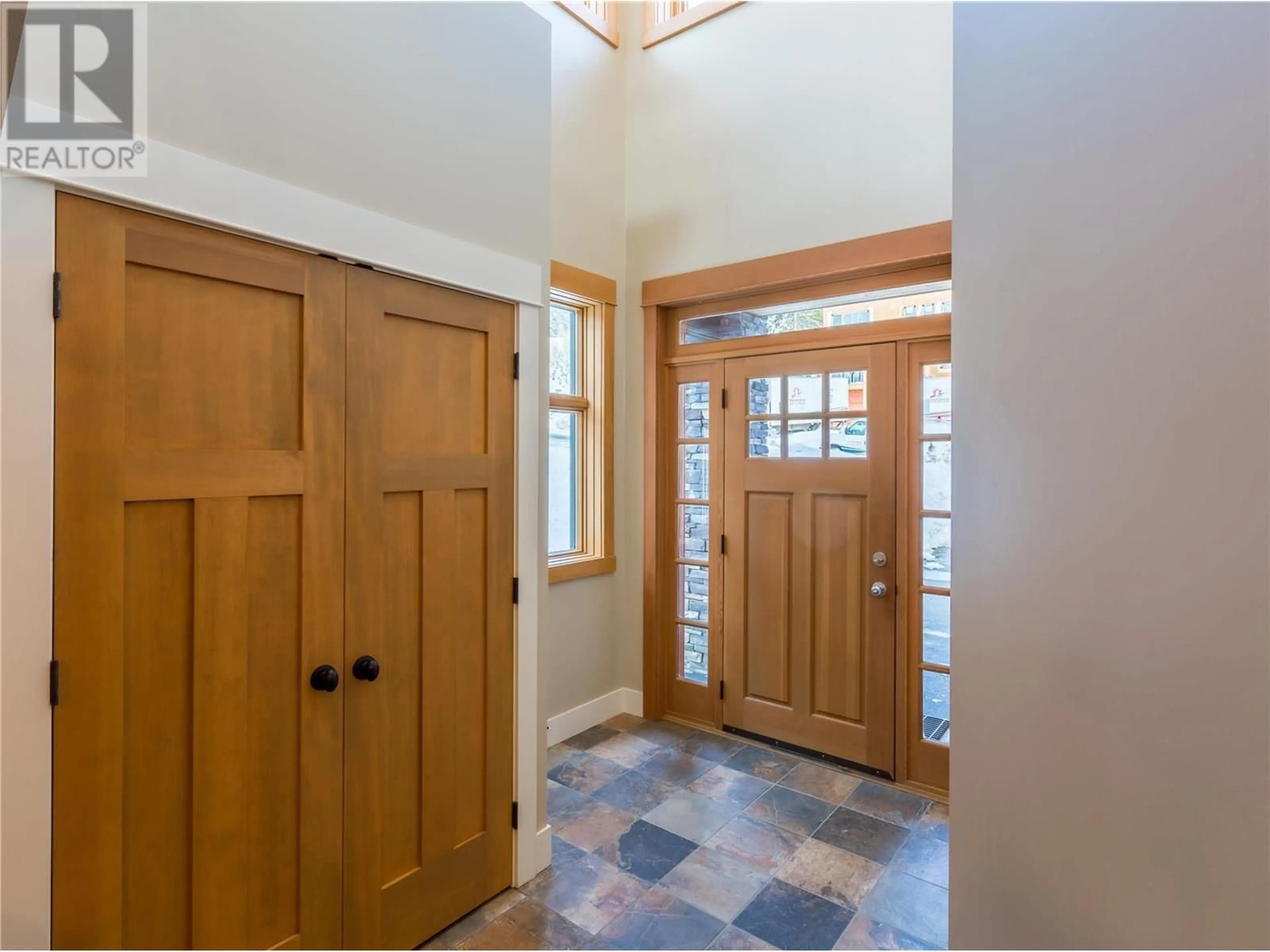 Indoor entryway for 9966 PURCELL DRIVE, Silver Star British Columbia V1B3M1