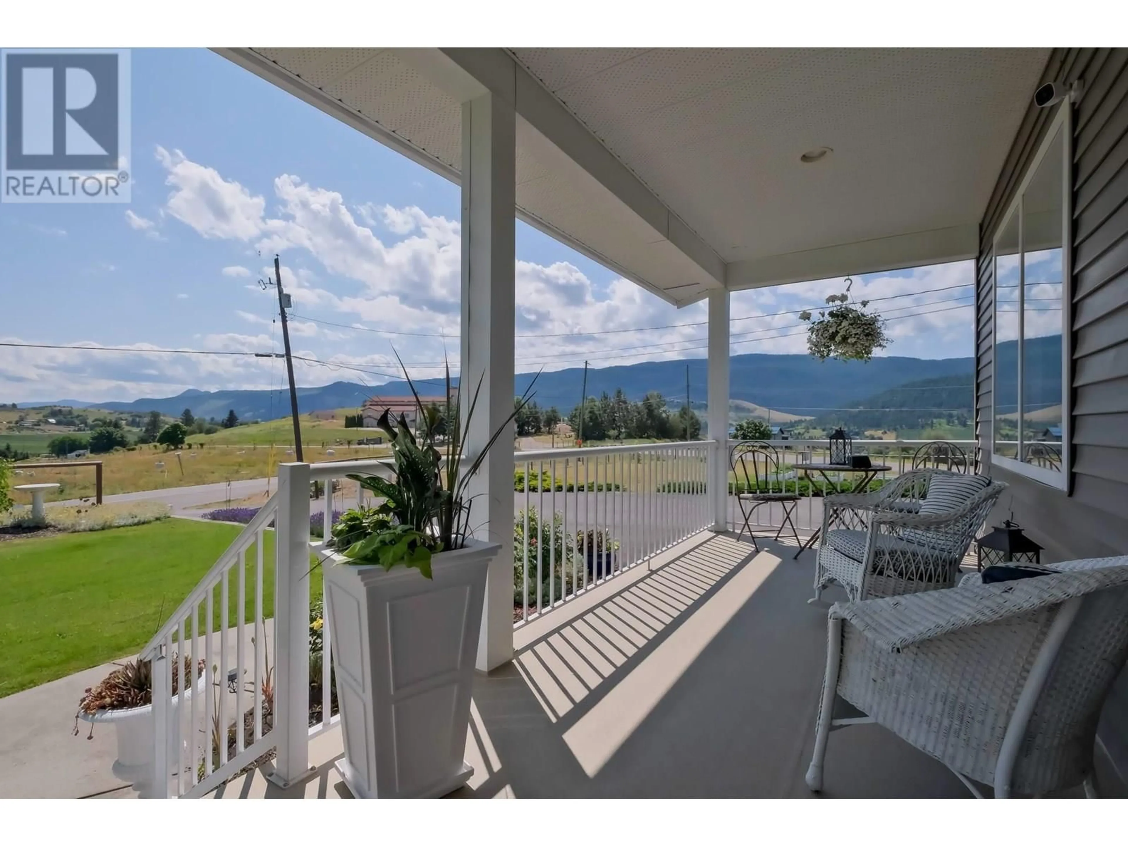 Patio, water/lake/river/ocean view for 380 SARSONS ROAD, Coldstream British Columbia V1B2M3