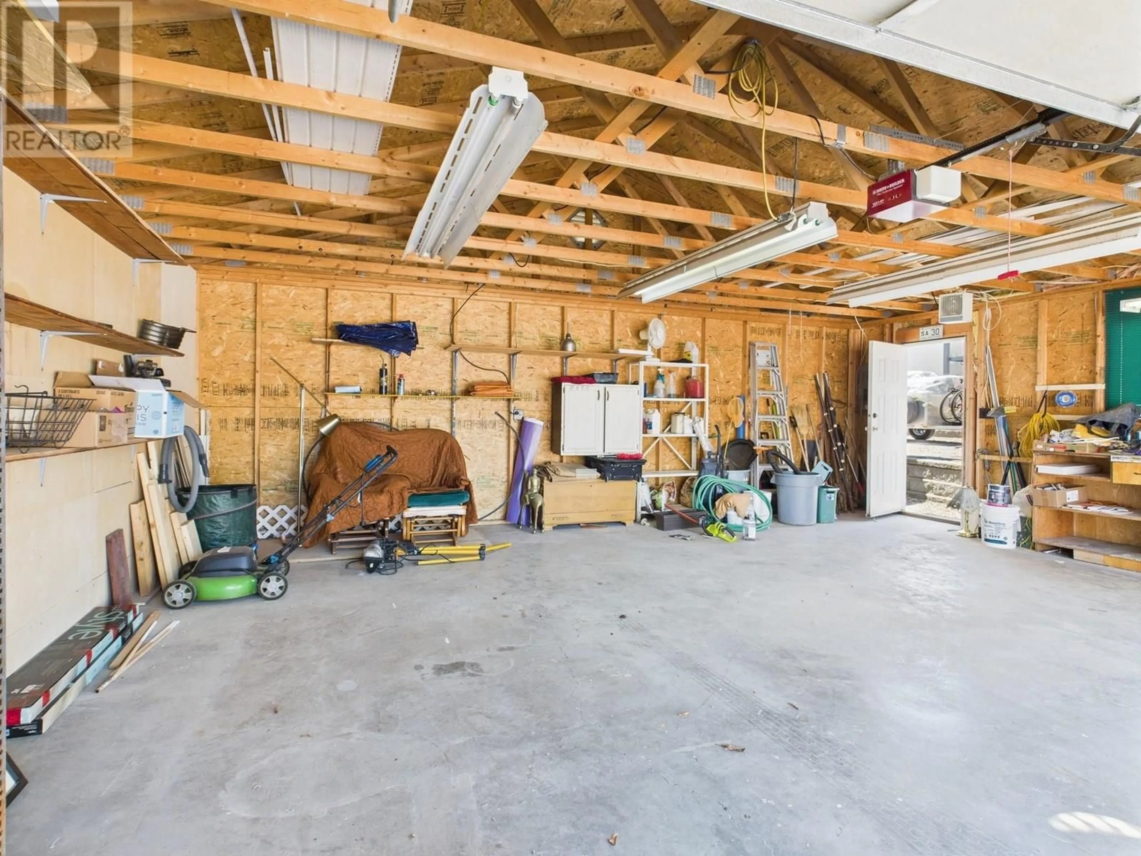 Indoor garage for 8704 74TH AVENUE, Osoyoos British Columbia V0H1V1