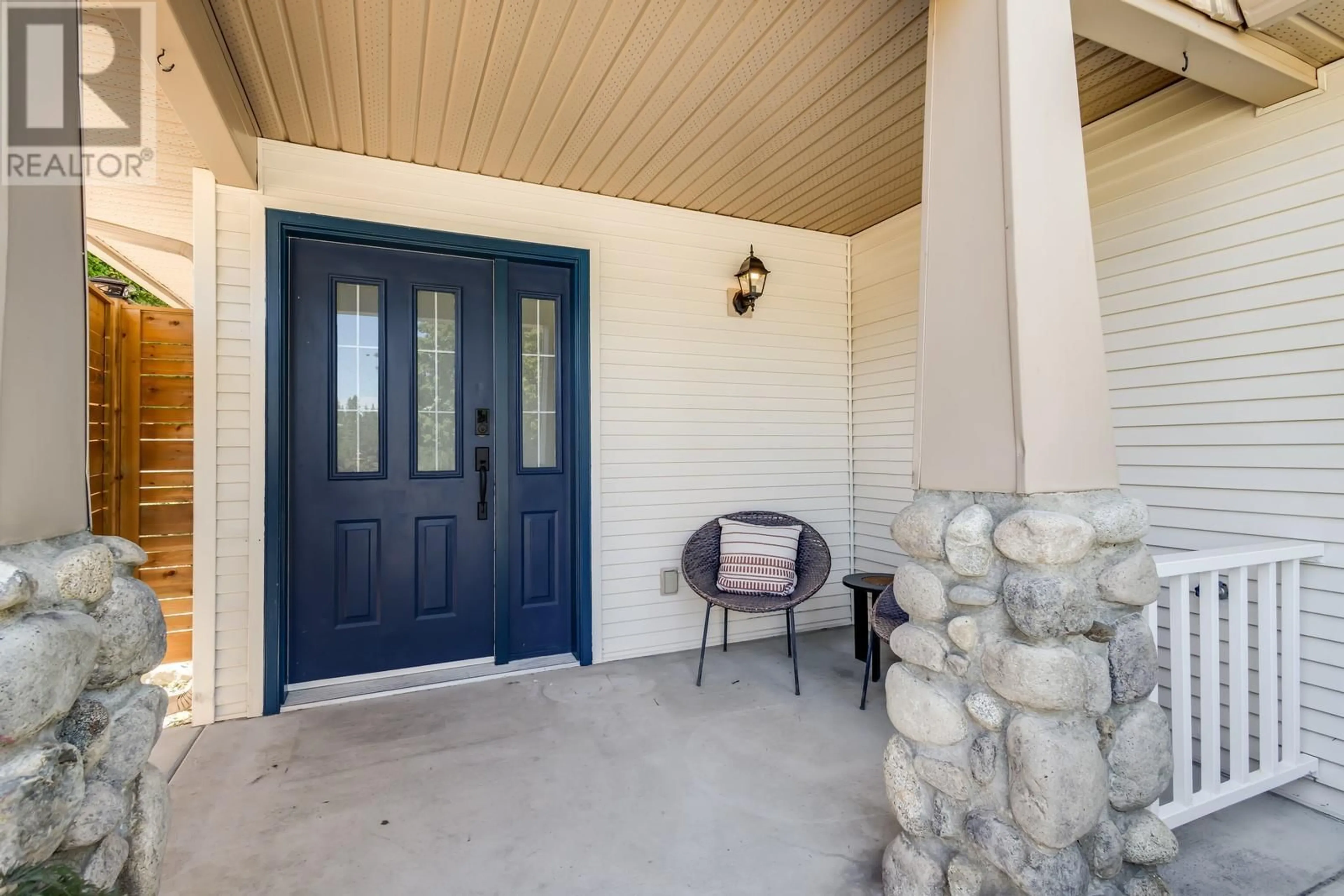 Indoor entryway for 3840 GLEN CANYON DRIVE, West Kelowna British Columbia V4T2P7