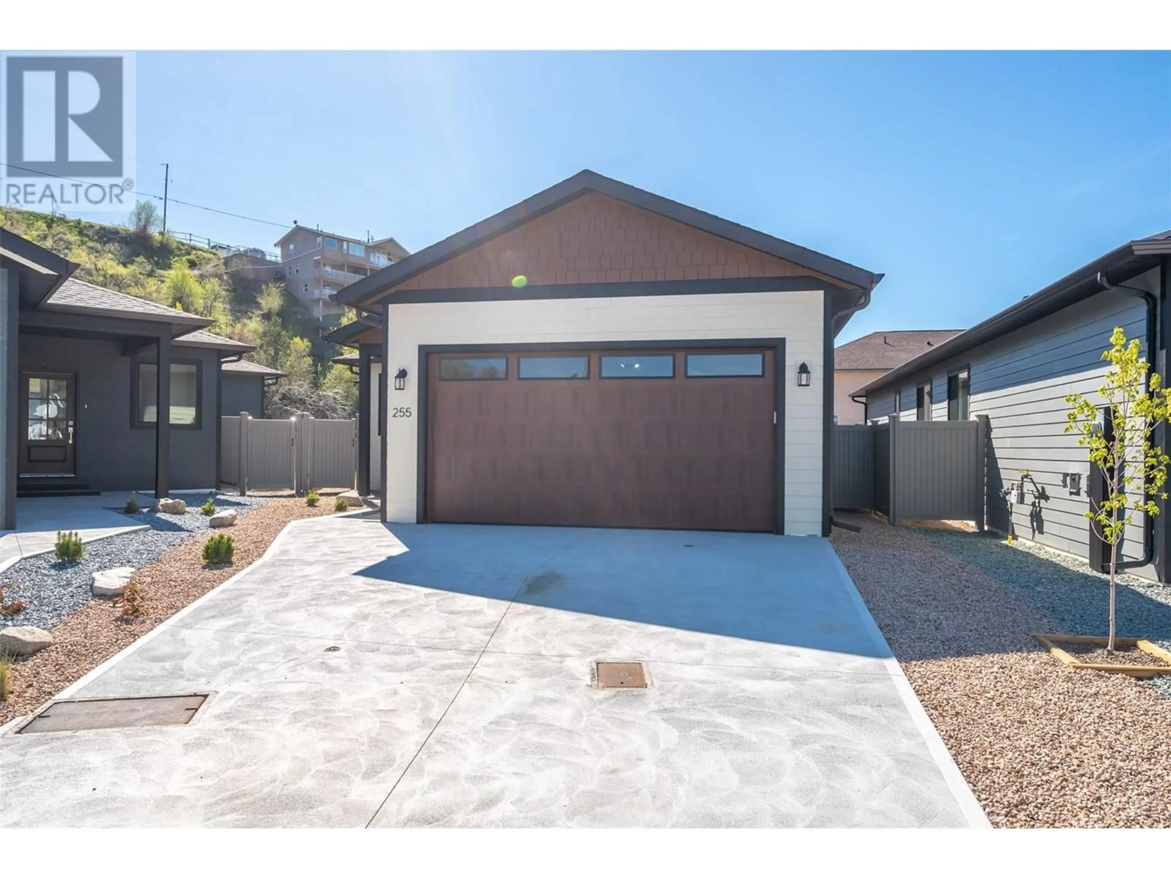Unknown for 255 BENTGRASS AVENUE, Oliver British Columbia V0H1T3