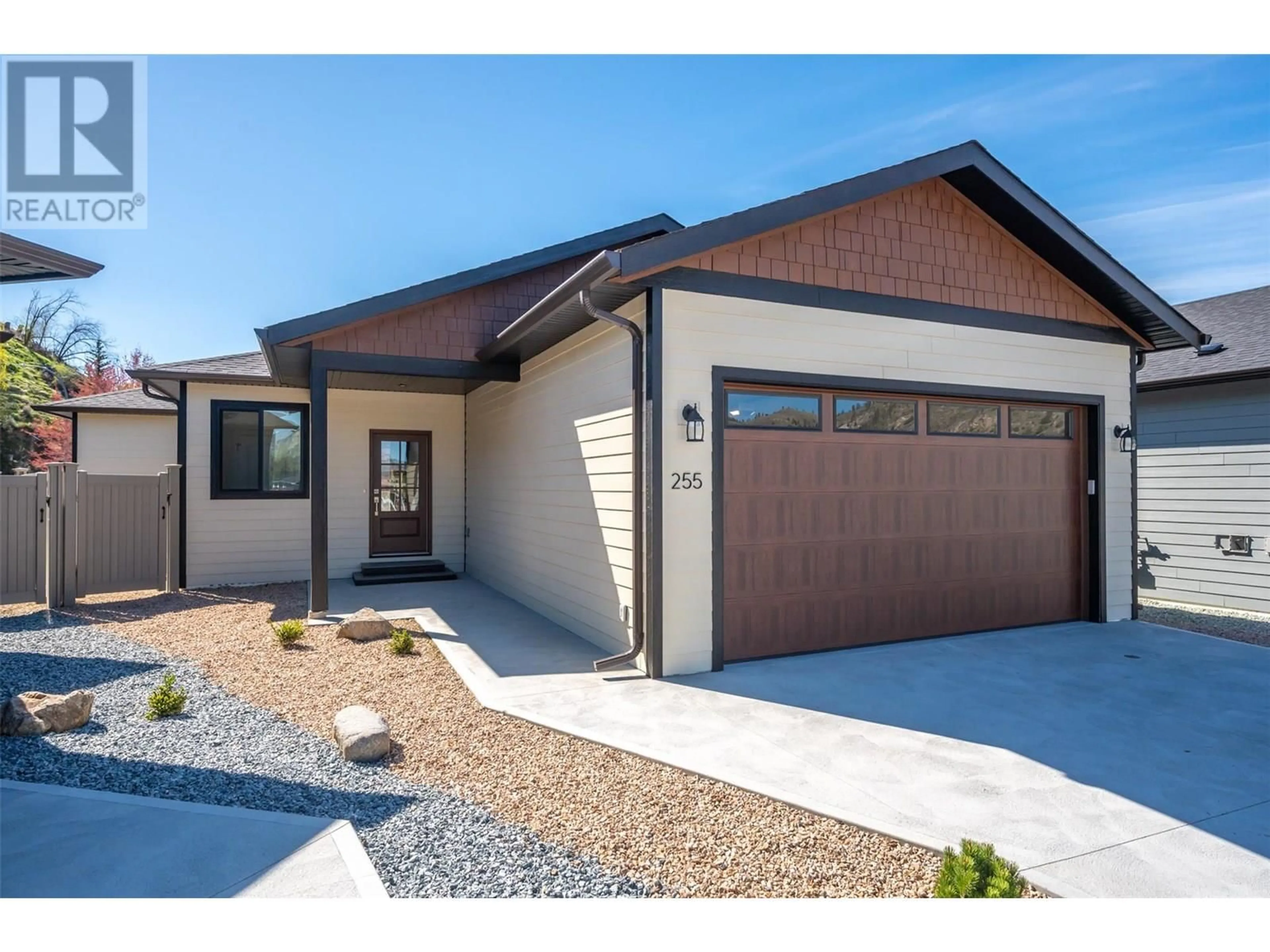 Unknown for 255 BENTGRASS AVENUE, Oliver British Columbia V0H1T3