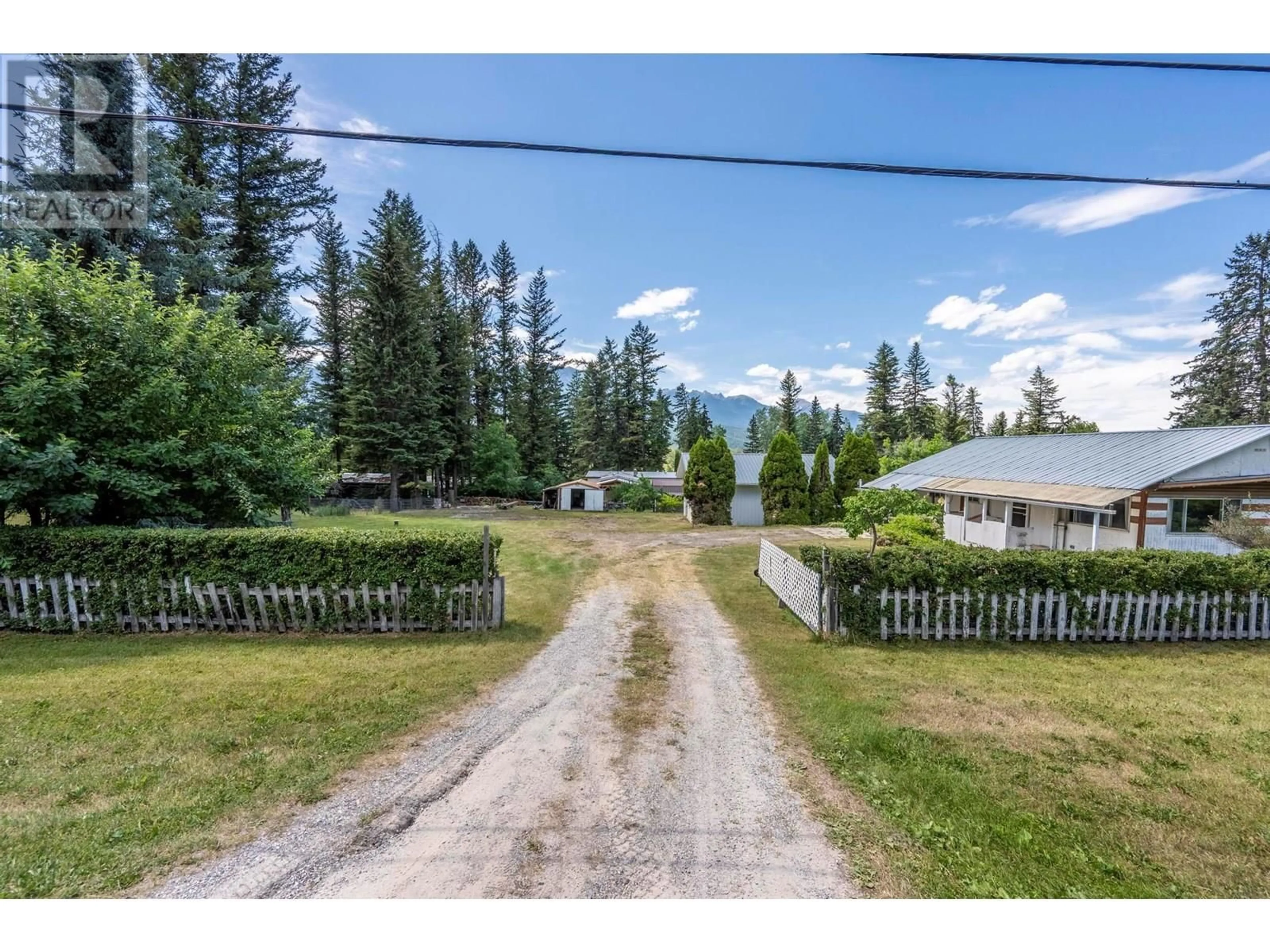 A pic from outside/outdoor area/front of a property/back of a property/a pic from drone, mountain view for 569B HABART LOWER ROAD, Golden British Columbia V0A1H2